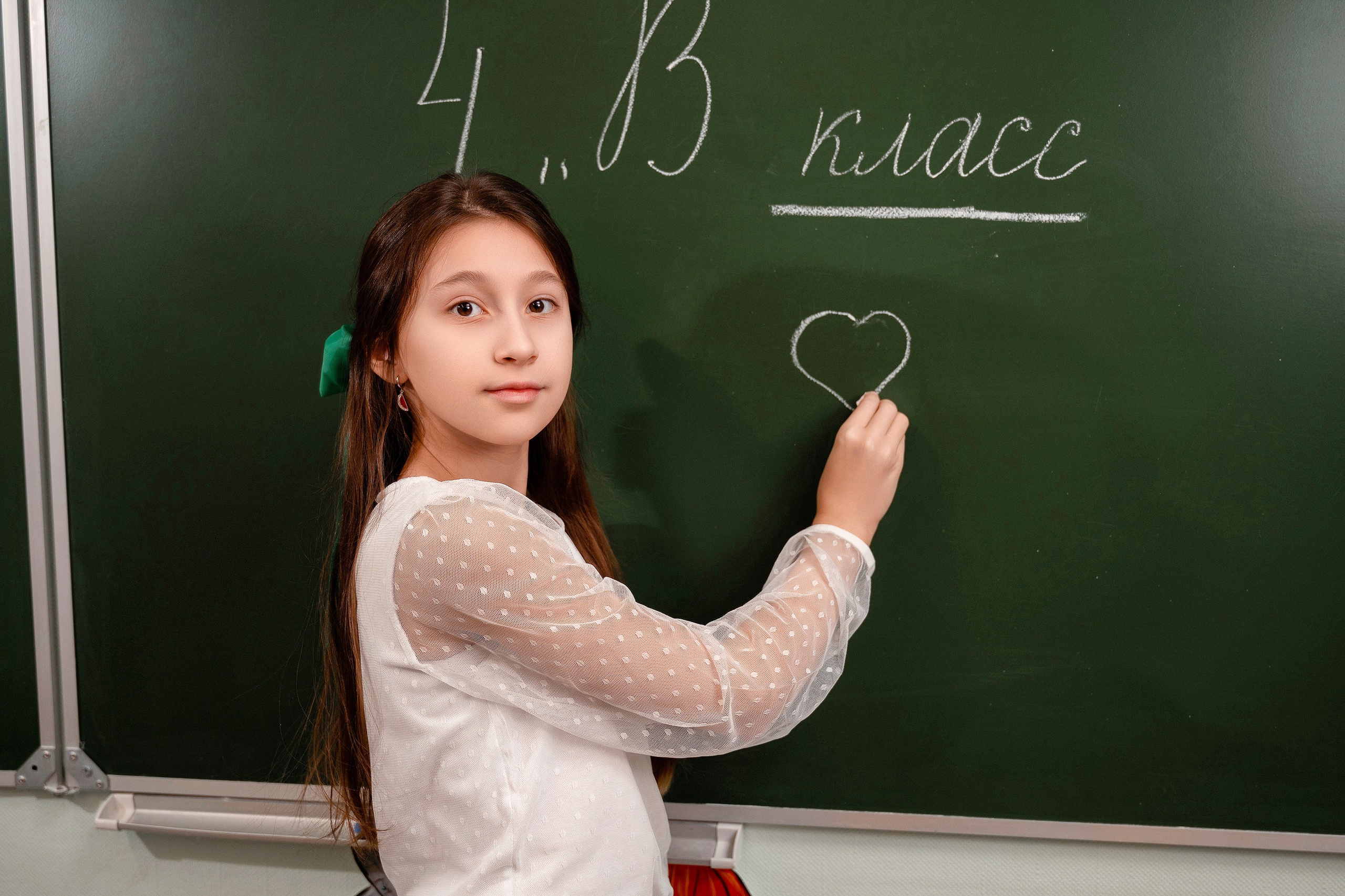 Школьные фото младших классов Нижневартовск | Портфолио фотографа. AR-t студия «Альбом+», г. Нижневартовск