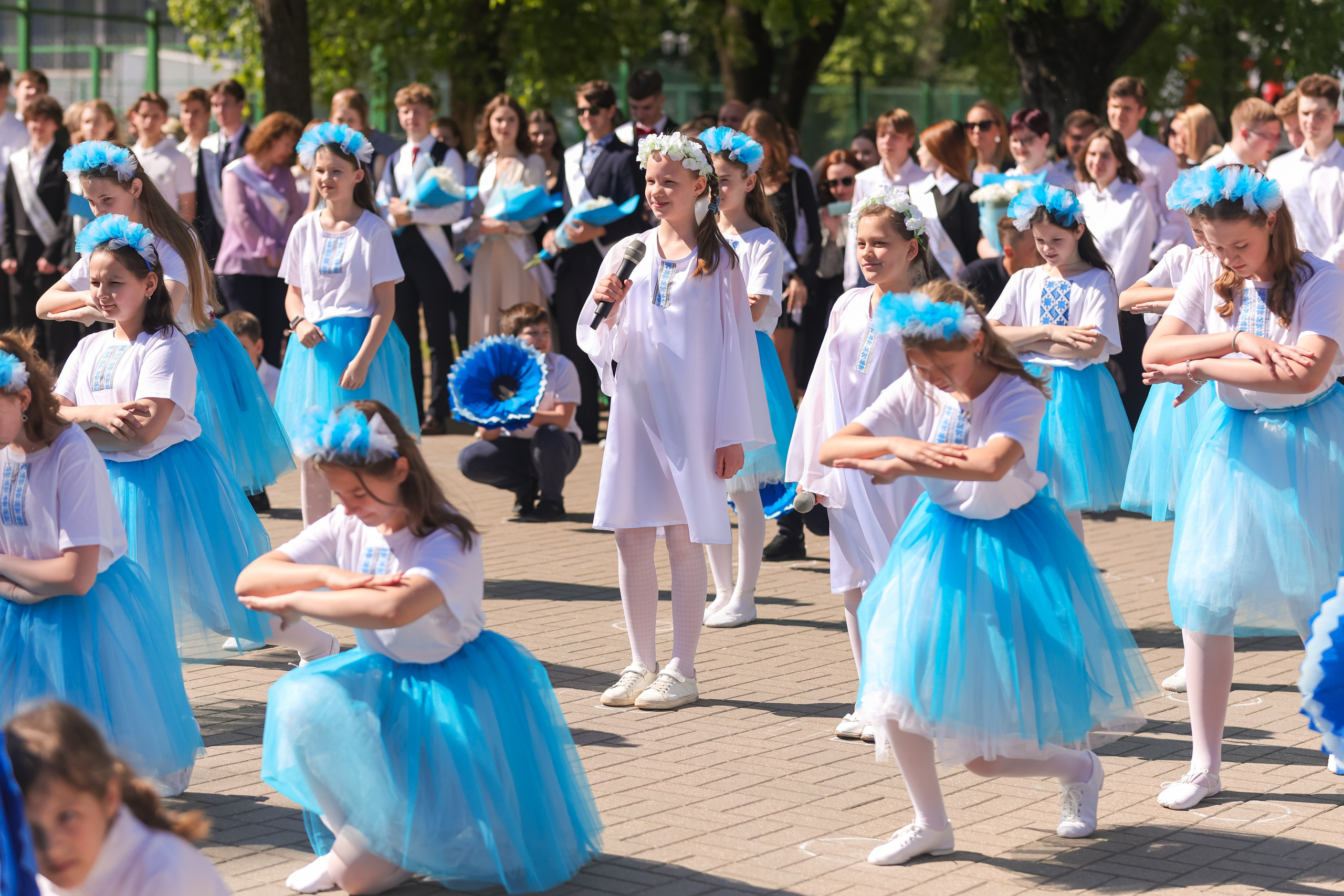 Последний звонок в СШ№ 19 г.Минска. Свадебный фотограф Беларусь Ольга Козыренко