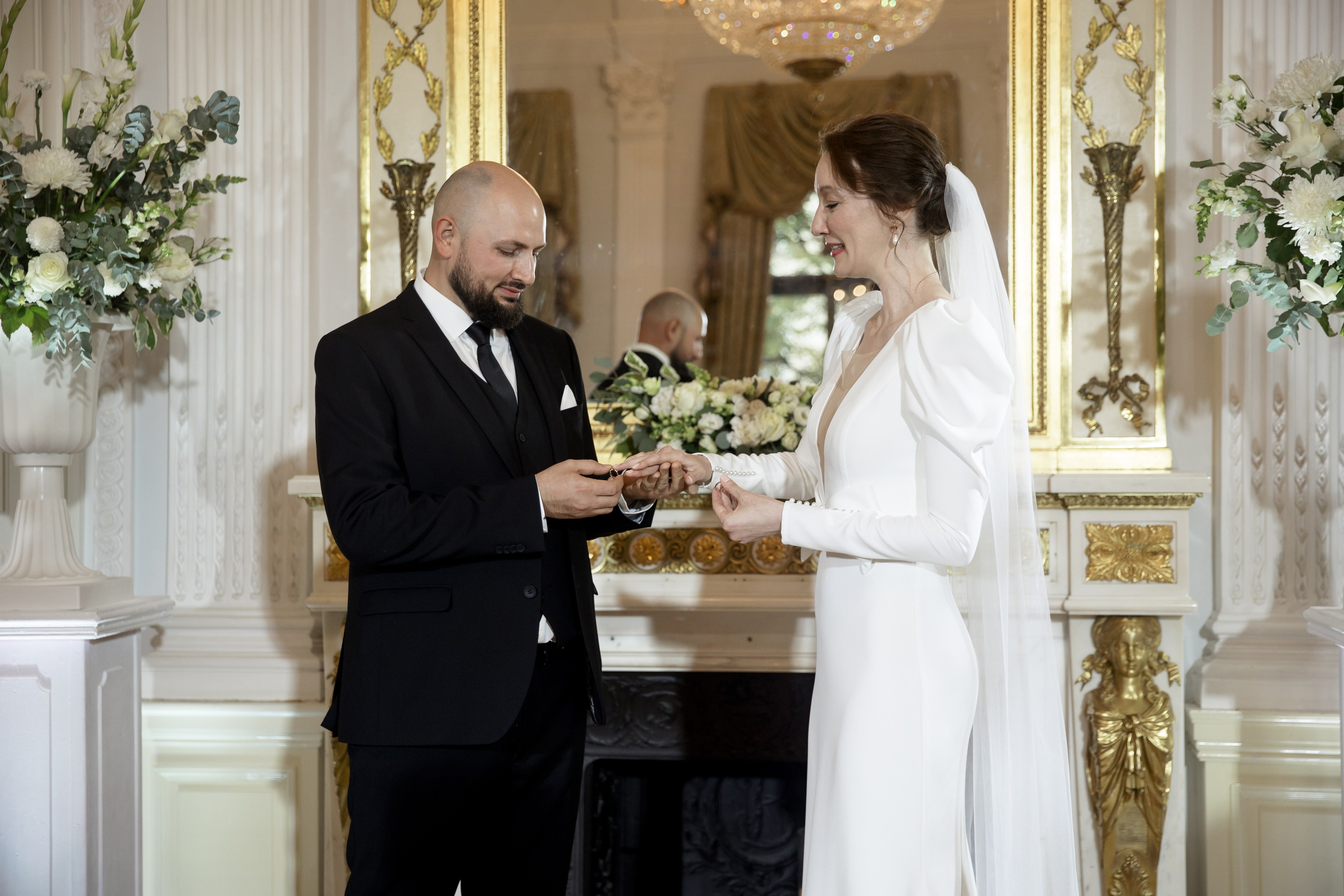 Свадебная фотосессия во Дворце Нарышкиных-Трубецких. Свадебный фотограф в Санкт-Петербурге Никита Кузякин