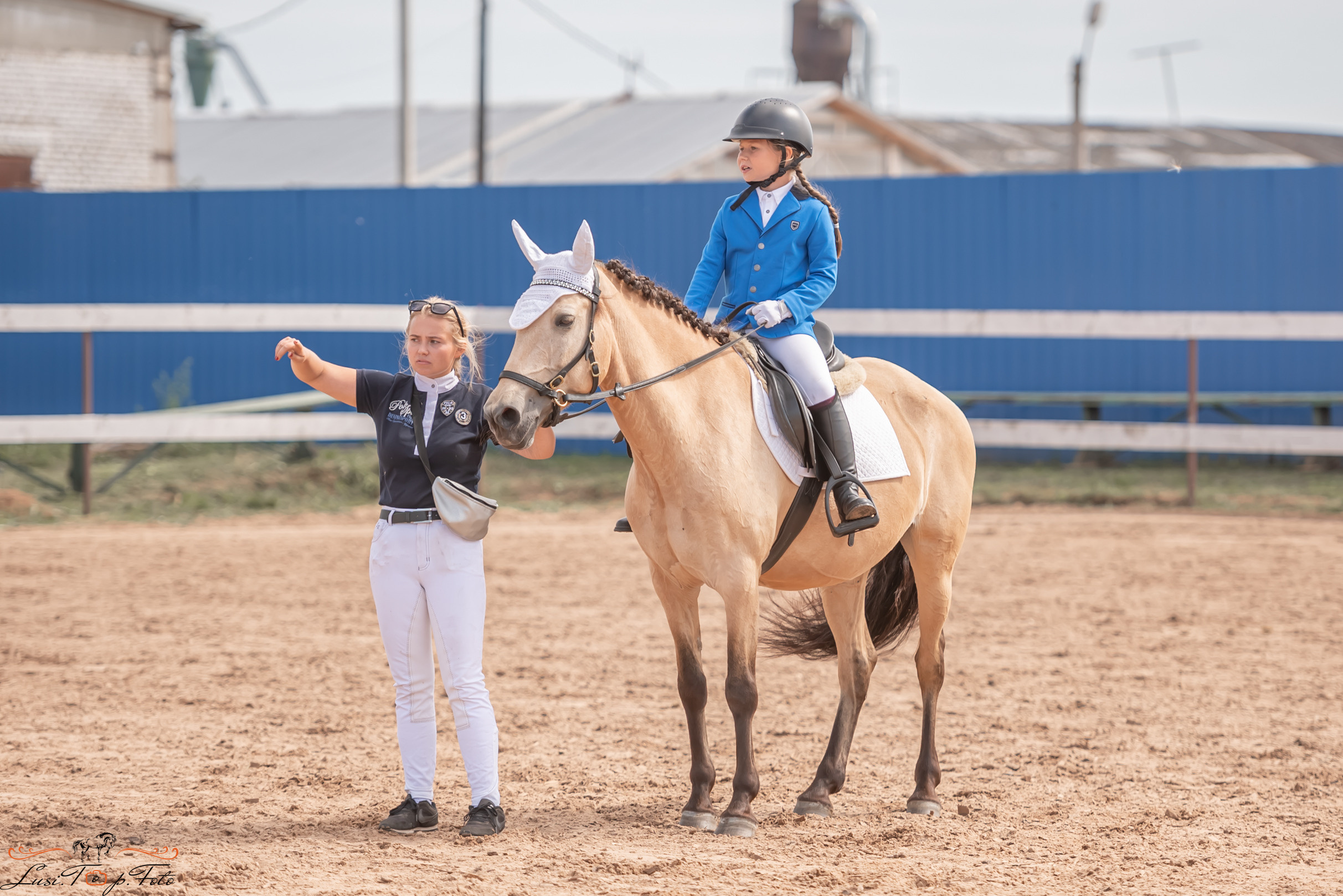 Открытая тренировка по выездке и конкуру в КК Резвая. Конный и фотограф с животными в Твери Топталова Люся