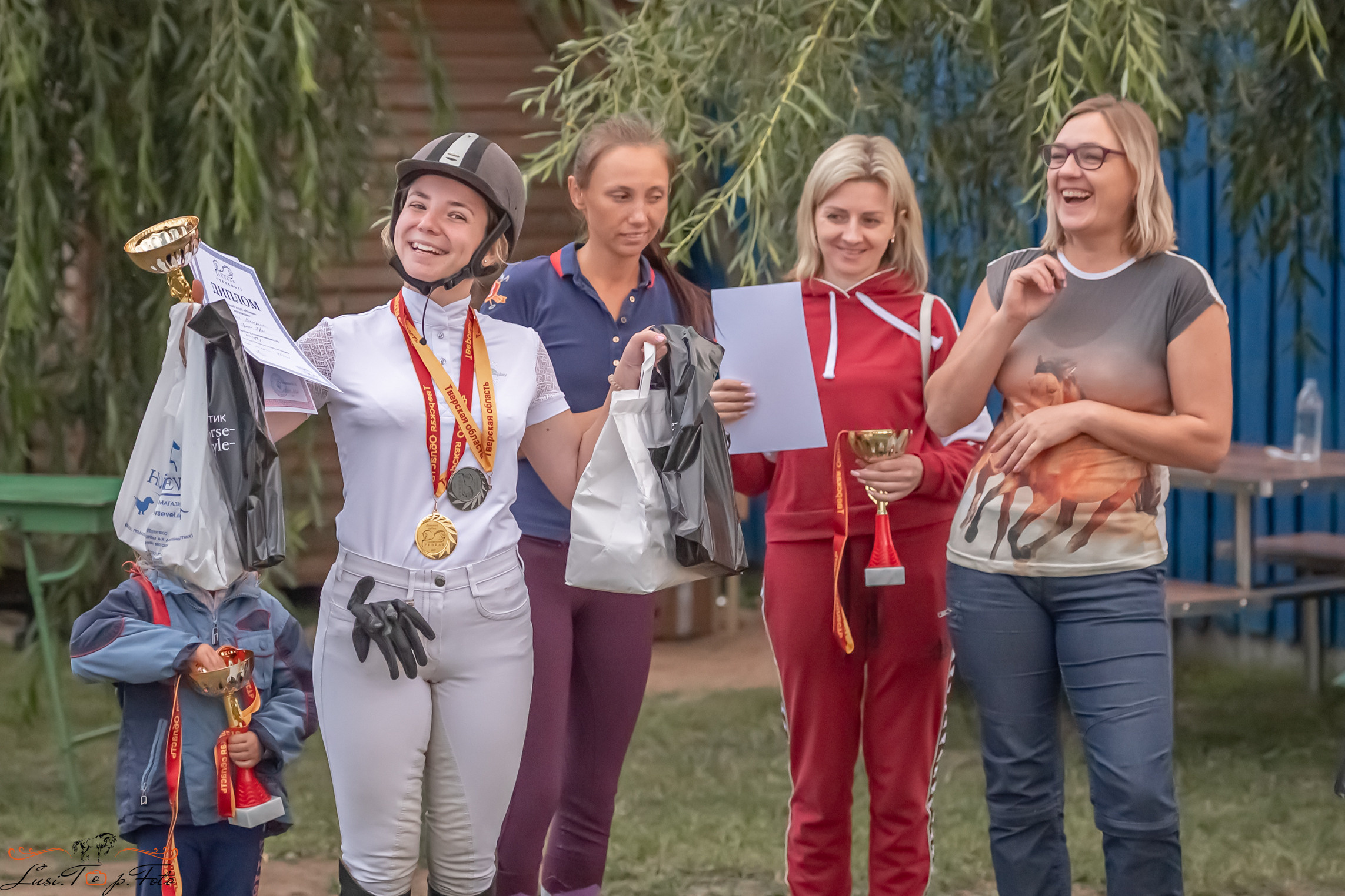 Открытая тренировка по выездке и конкуру в КК Резвая. Конный и фотограф с животными в Твери Топталова Люся