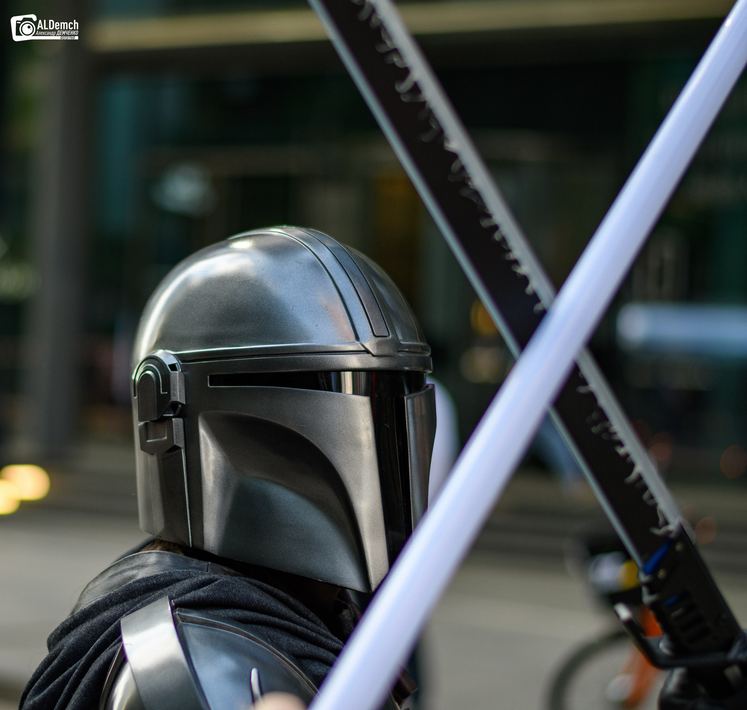 Рей против Мандалорца по звёздным войнам косплей фотосессия