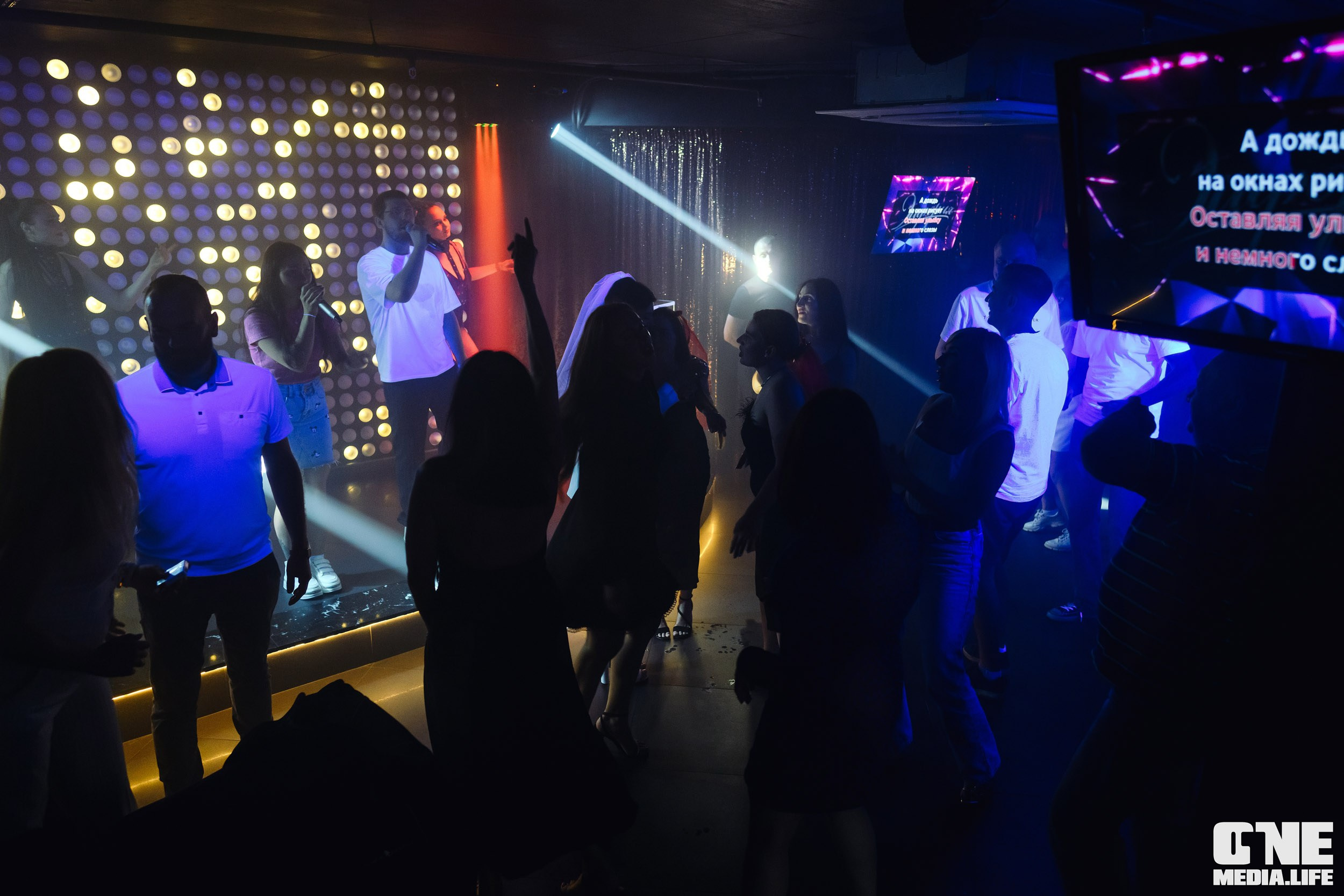 Фоторепортаж из караоке-клуба Эйфория. One Media Life: фоторепортажи, фотоотчеты с мероприятий и заведений