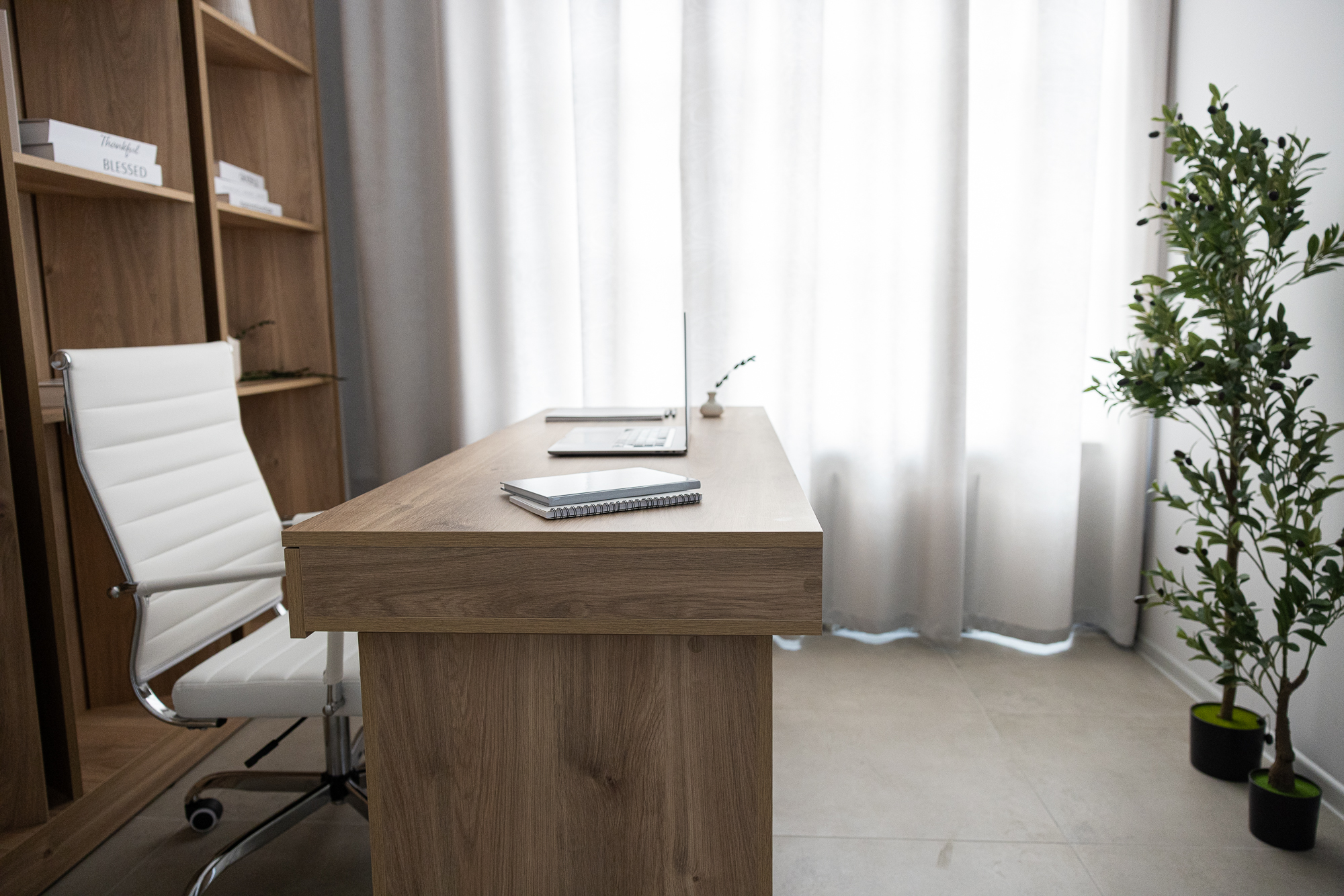 Photohub залы для съемки бизнес-контента. Фотограф в Минске Людмила Дутко