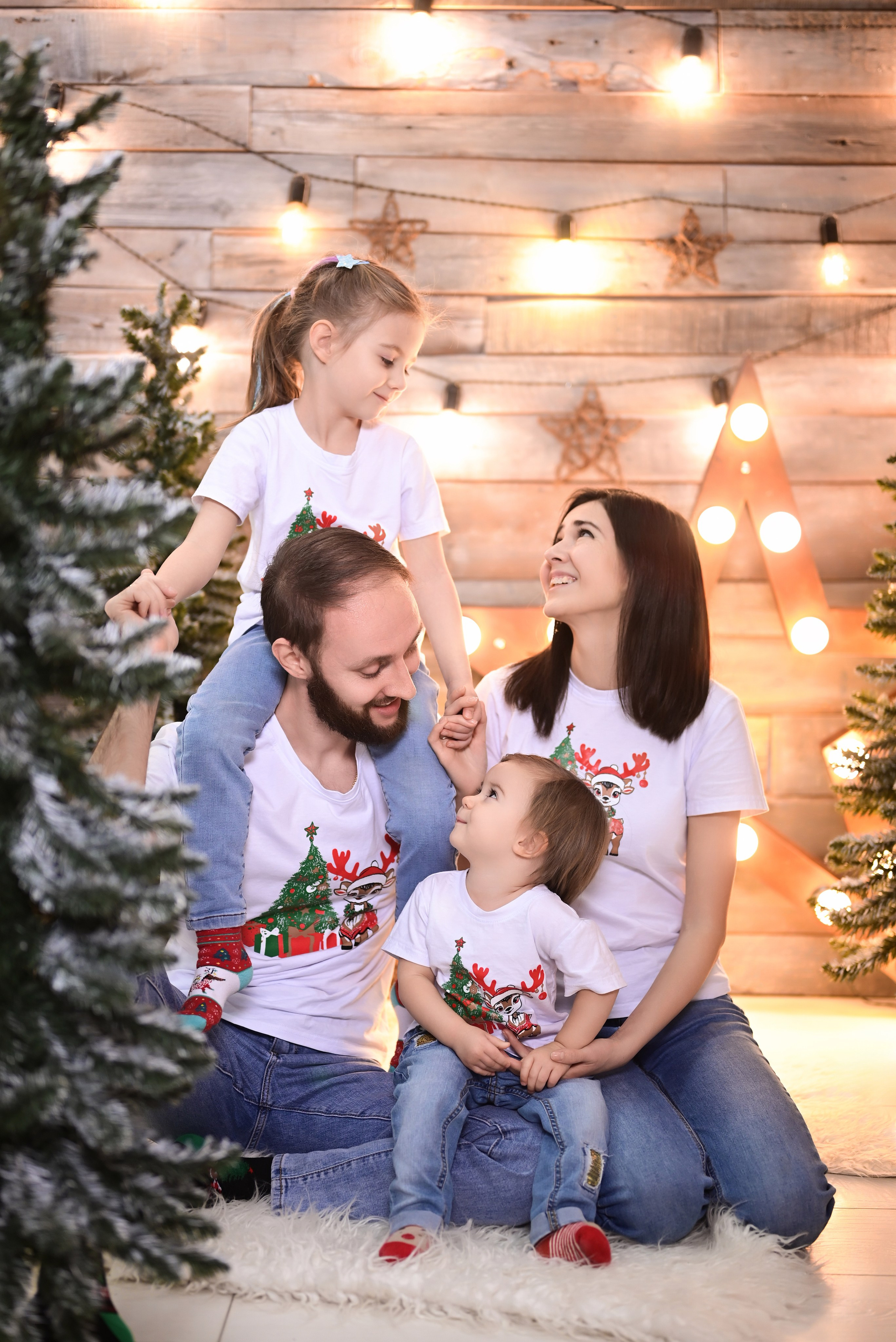 Семейная. Фотостудия Зефир. Фотосессии в студии под ключ. Москва. Семейные и детские фотосессии