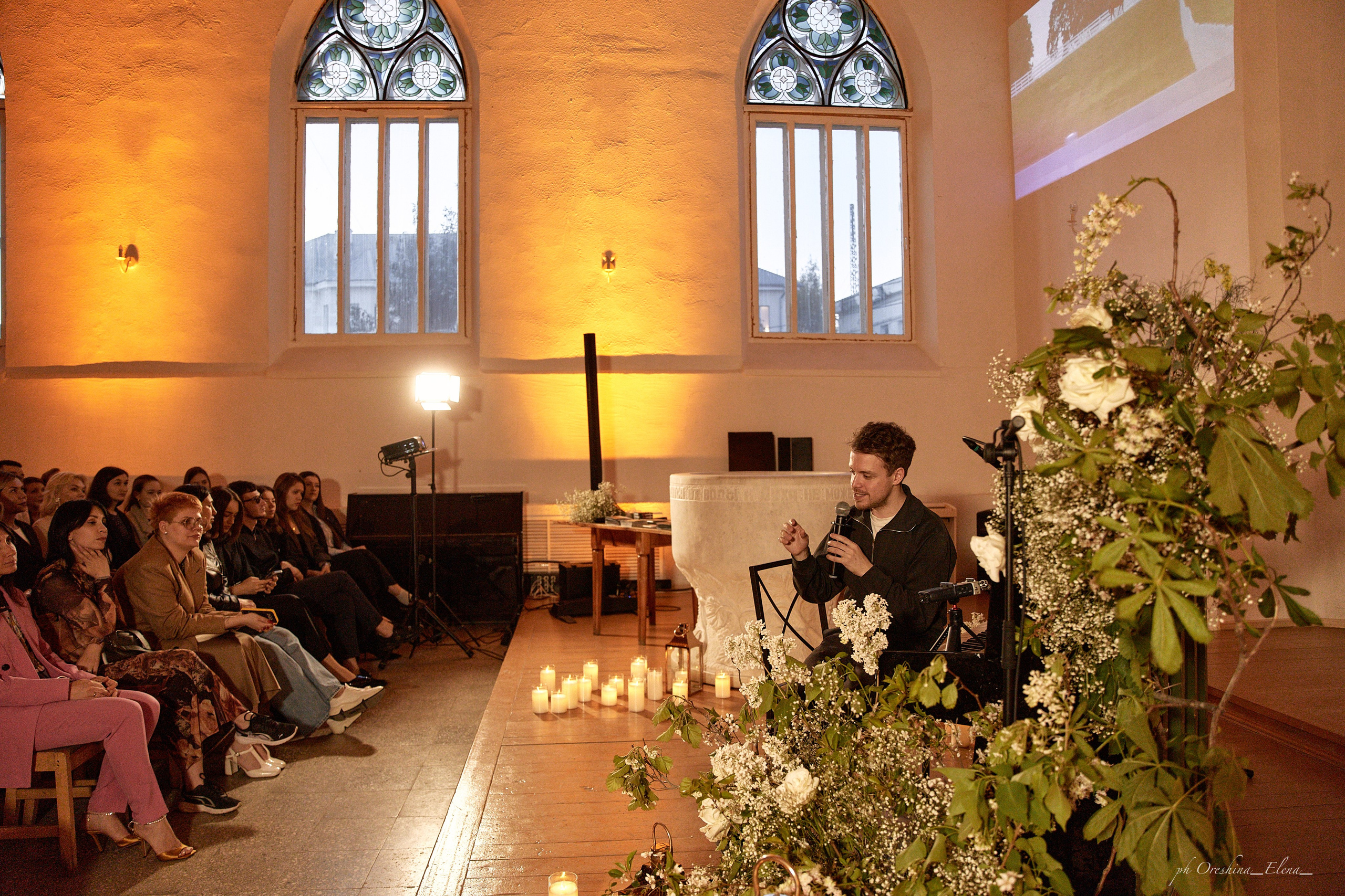 Концерт Дениса Стельмаха. Ульяновск, Евангелическо-Лютеранская церковь Св.Марии. Свадебный и семейный фотограф в Ульяновске Орешина Елена