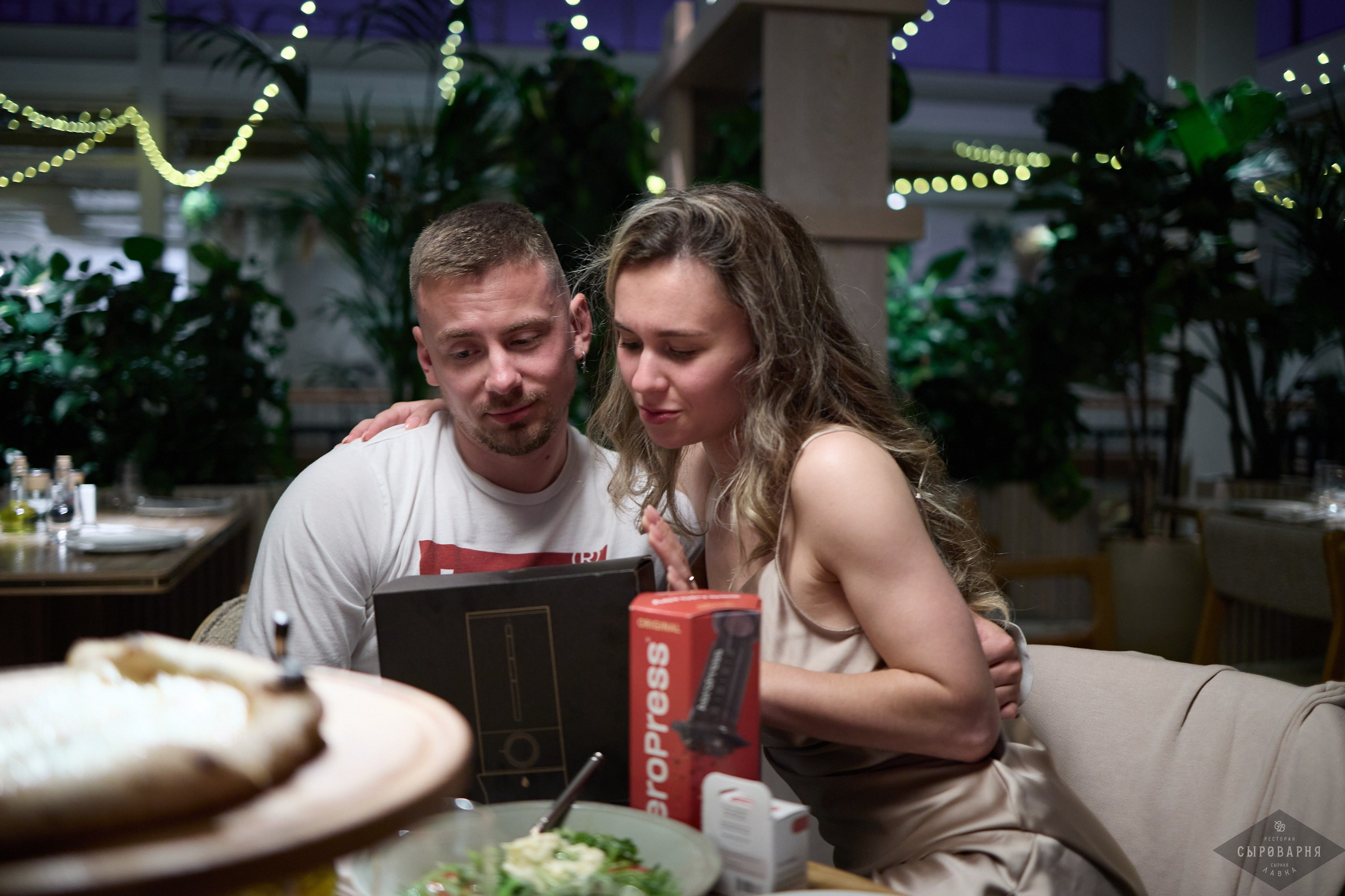 День рождения Алены в Сыроварне. Фотографъ Сергѣевъ. Поймать мгновеніе