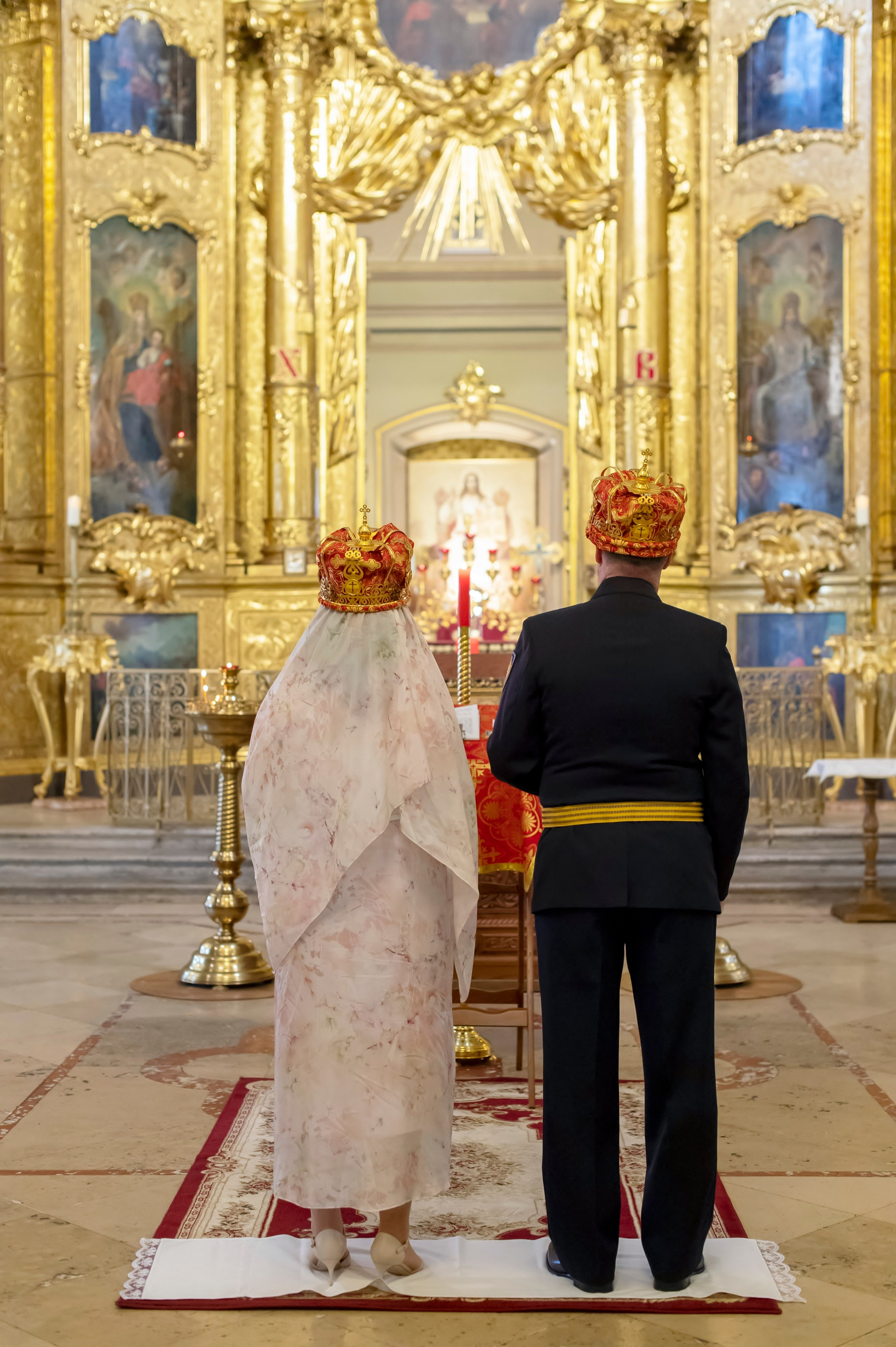 Венчание в храме Климента Папы Римского на Третьяковской. Свадебный и семейный фотограф в Москве Ирина Гончарова