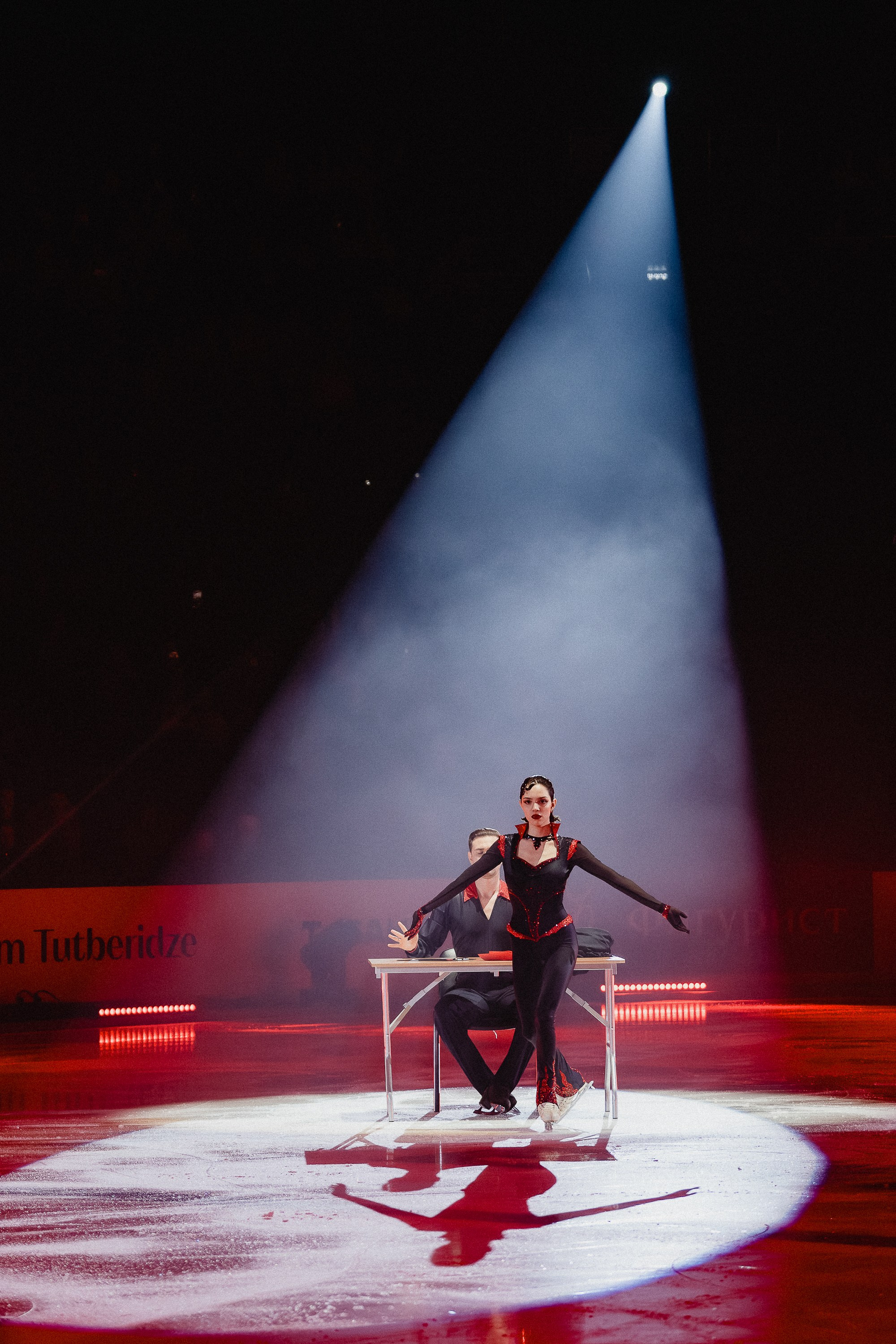 Шоу Этери Тутберидзе в Новосибирске. Воробьева Ксения — Спортивный и танцевальный фотограф Новосибирск
