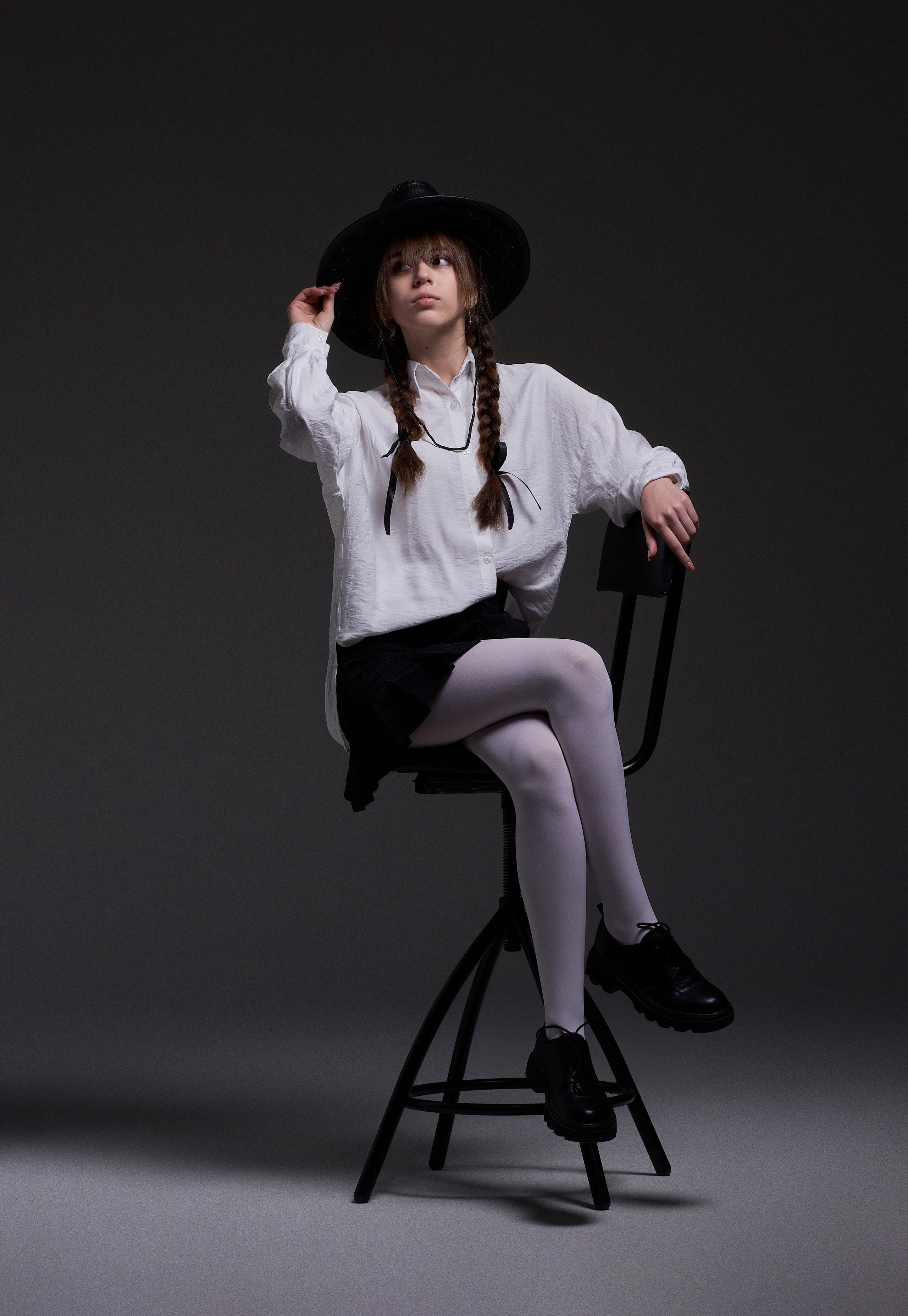 Выпускные альбомы. Студийный, семейный, свадебный, фэшн и ню фотограф в Астрахани, производство выпускных альбомов. Руслан Кондрашин