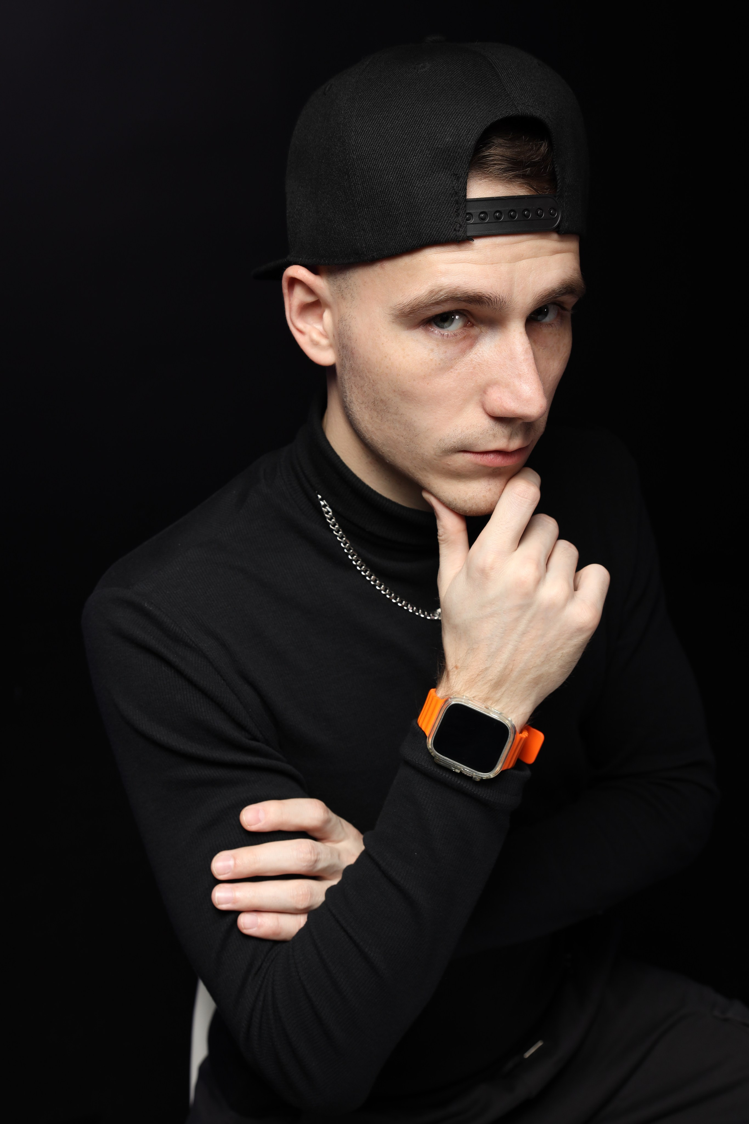 The White hat Alex. Профессиональный фотограф в Воронеже Владислав Крылов