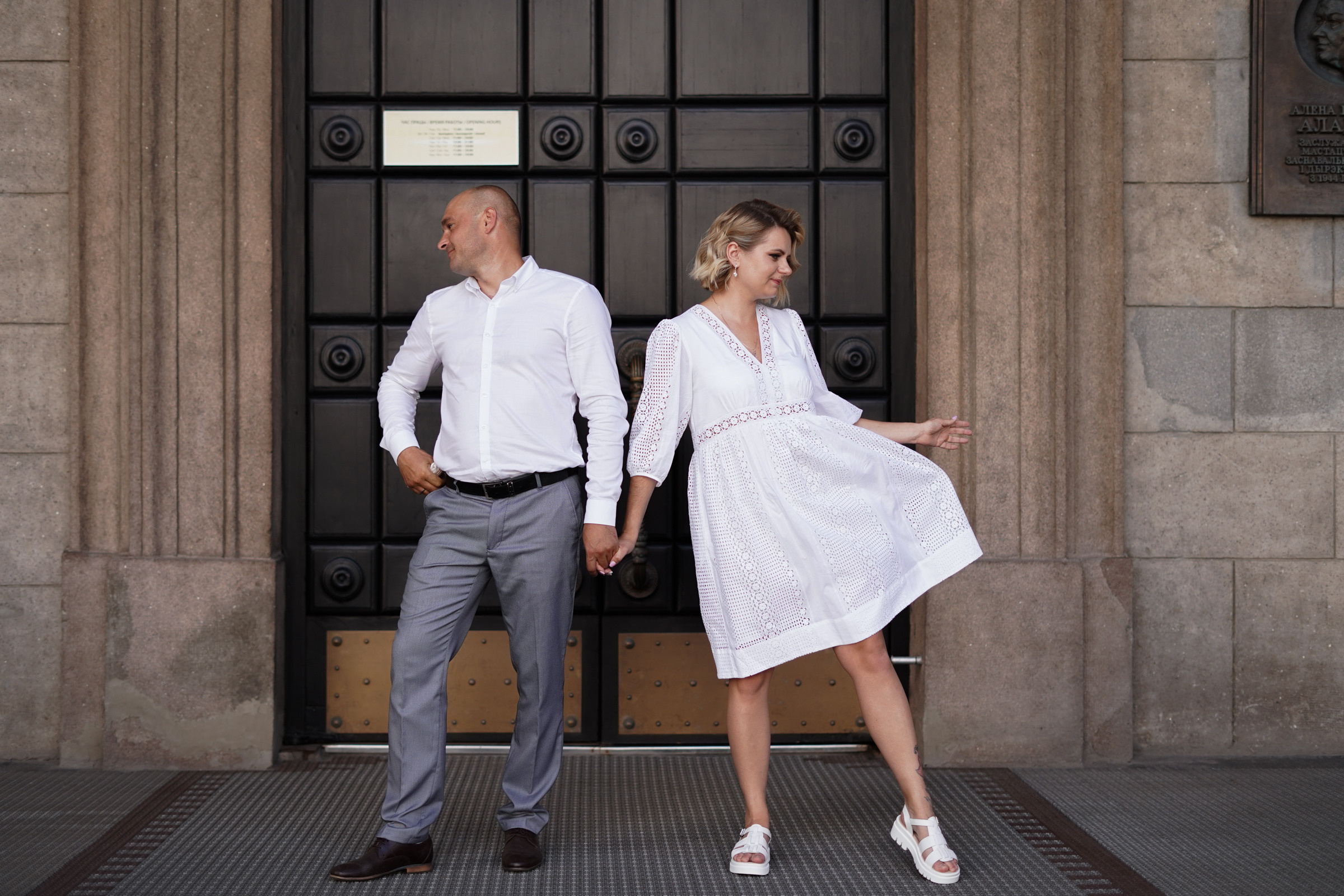 Свадебная прогулка в городе Минск. Портретный и свадебный фотограф в Минске и в Беларуси Ольга Роговская