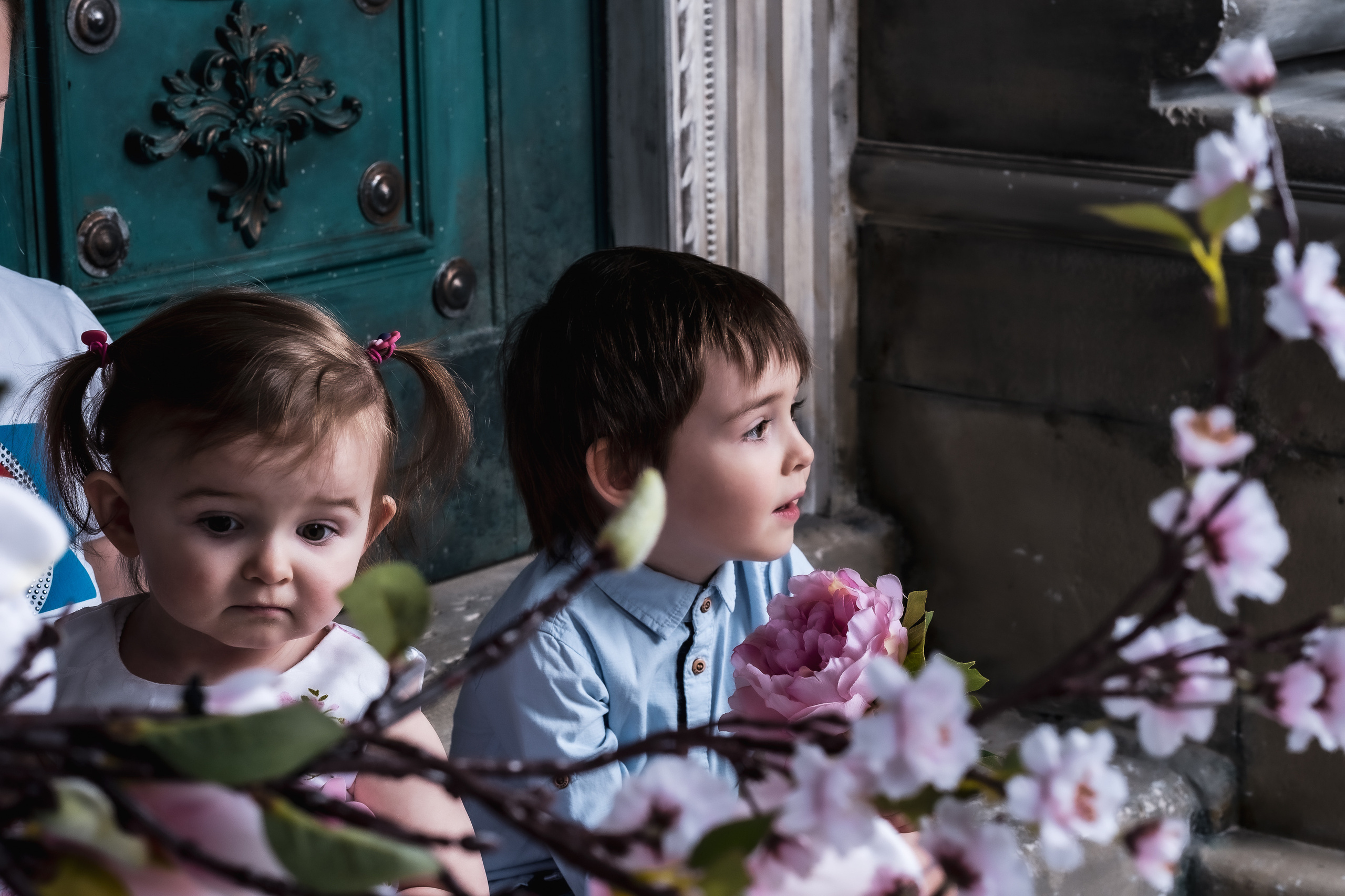 Мы создали волшебную историю для Тани и ее детей. В цветущей весне. Фотограф в Москве Ирина Иванова