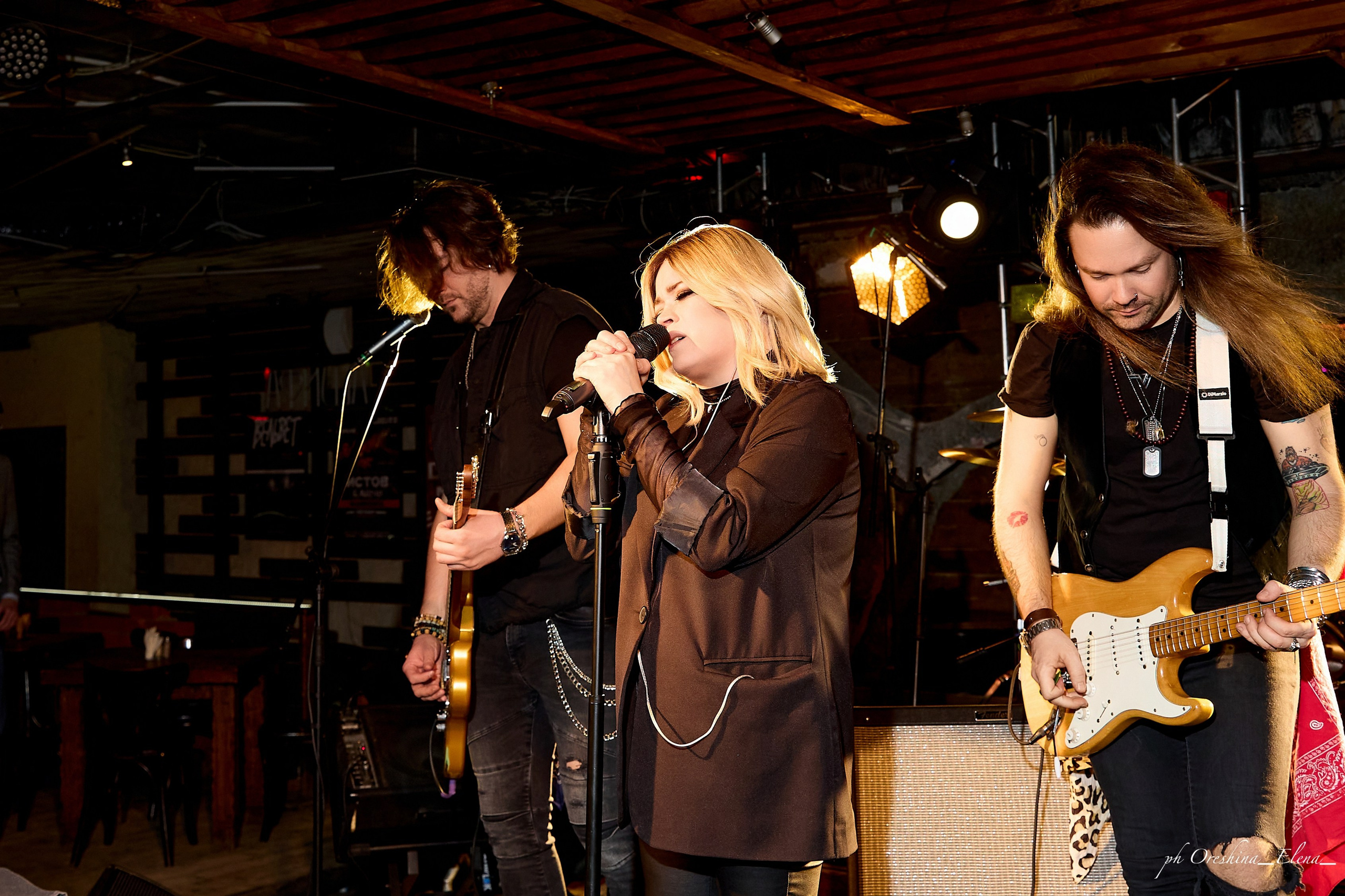 Поп рок группа @velvetgroup. Свадебный и семейный фотограф в Ульяновске Орешина Елена