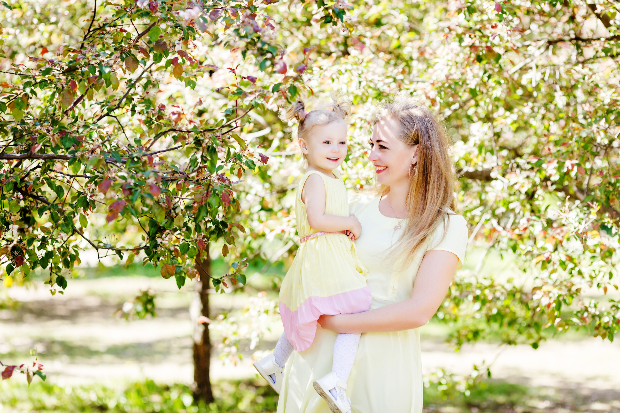 Семейная фотосессия в парке с детьми