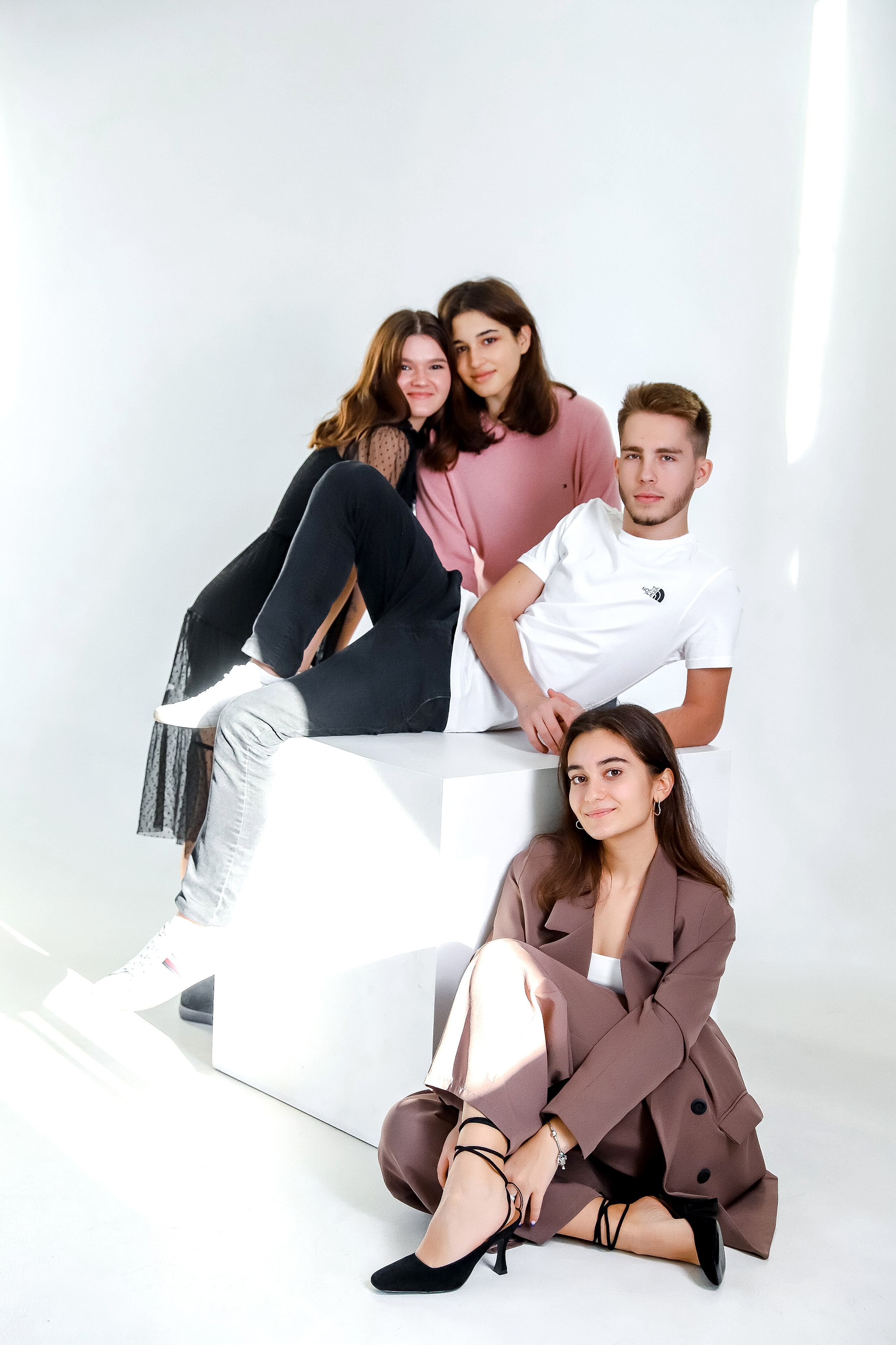 Фотосессия Школа 80 Класс 11А. Современные Выпускные Альбомы в Ростове-на-Дону