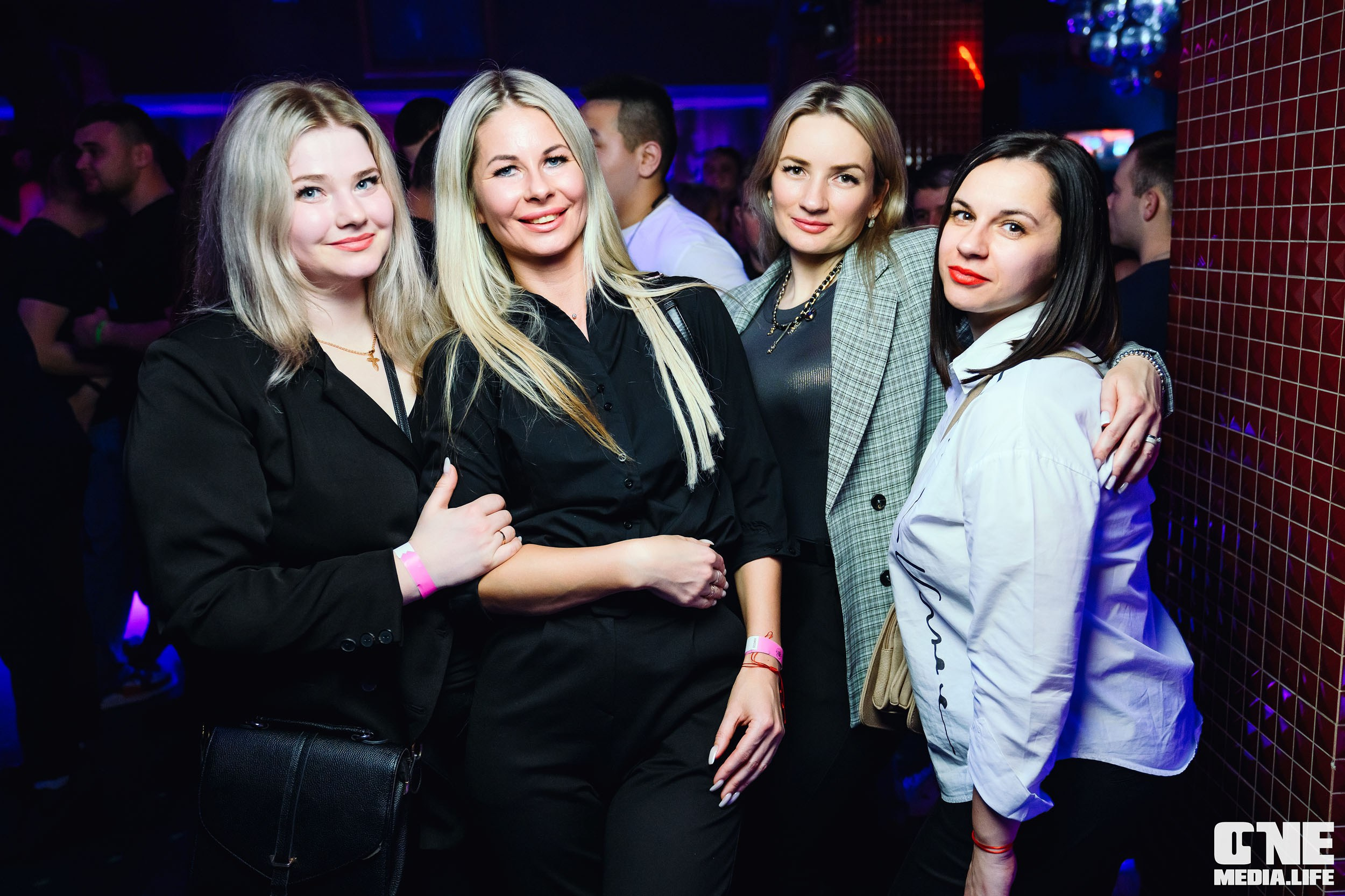 Фоторепортаж с вечеринки в Планете. One Media Life: фоторепортажи, фотоотчеты с мероприятий и заведений