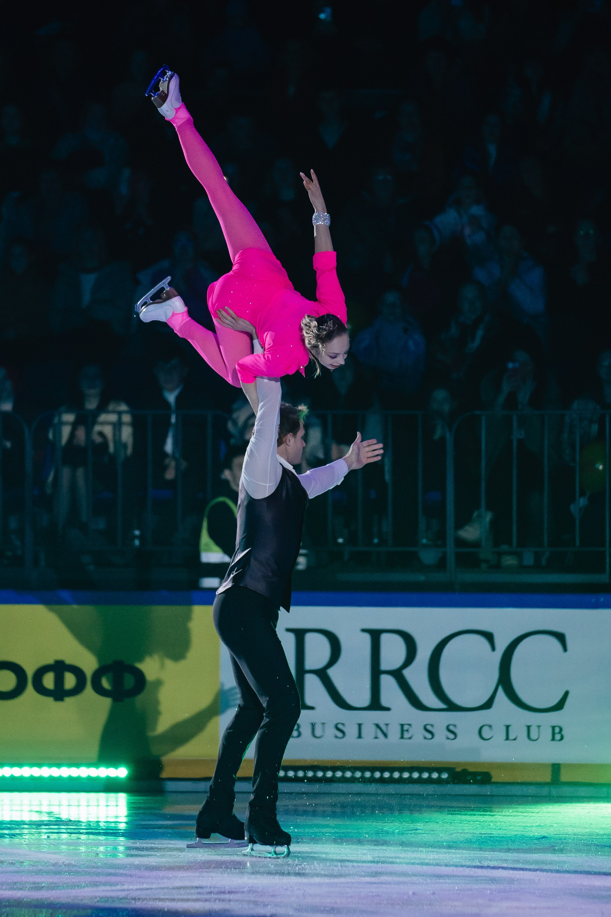 Шоу «Чемпионы на льду» в Новосибирске. Воробьева Ксения — Спортивный и танцевальный фотограф Новосибирск