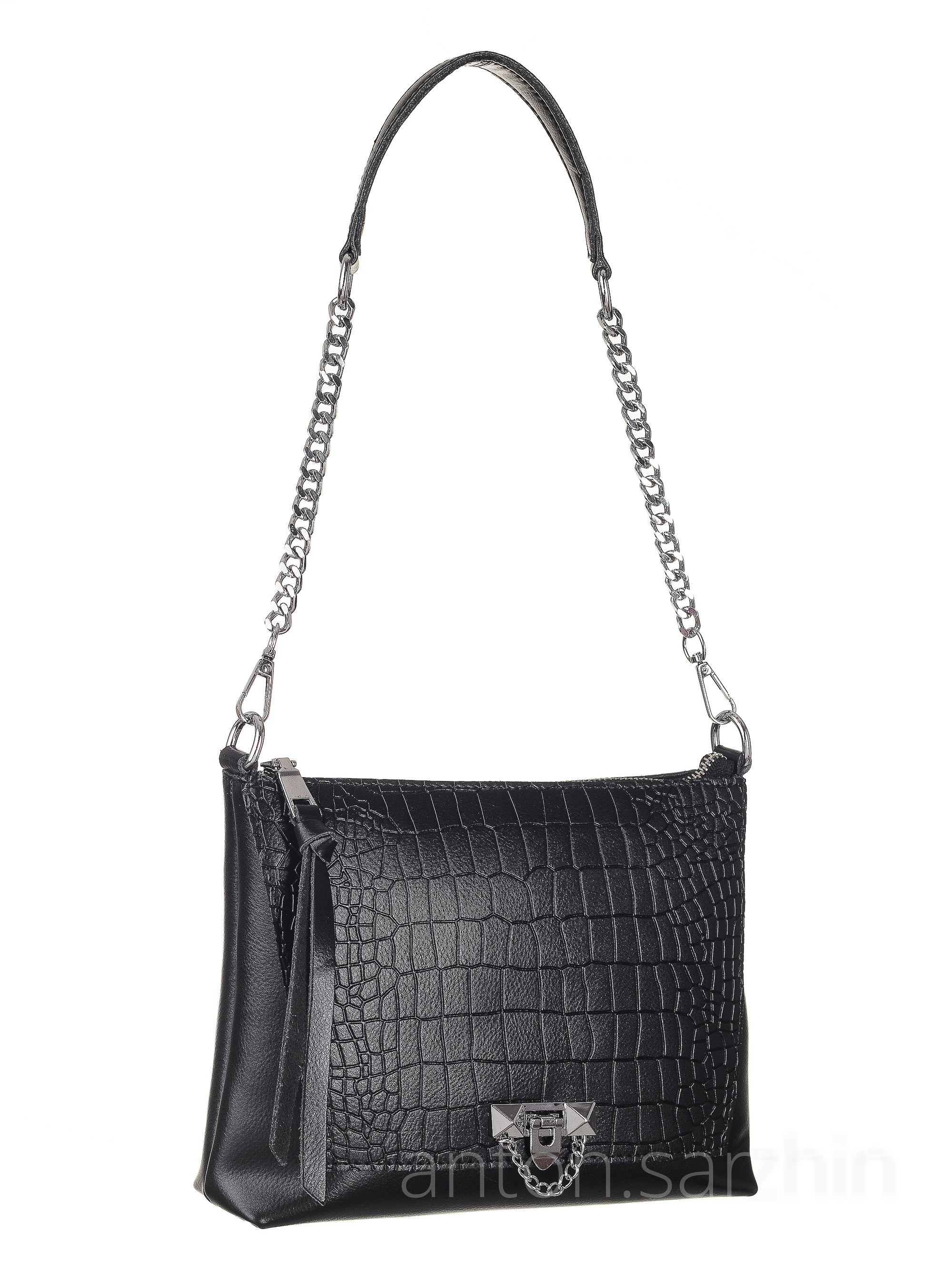 Предметная съемка женской сумки в студии