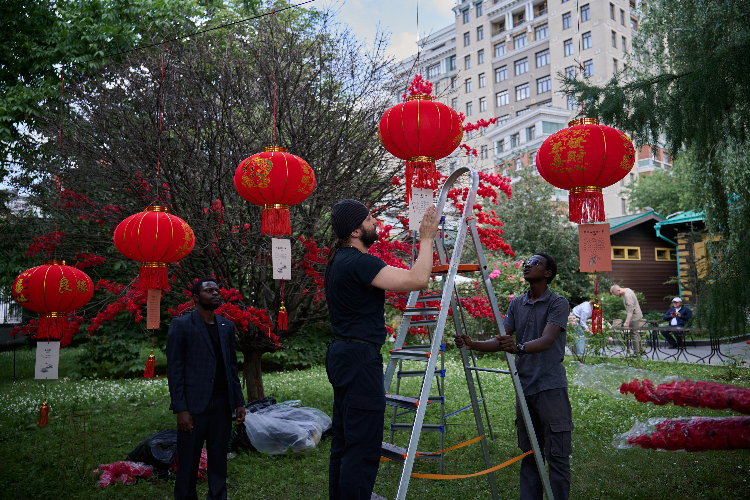 Накануне праздника китайских мучеников. Фотограф в Москве