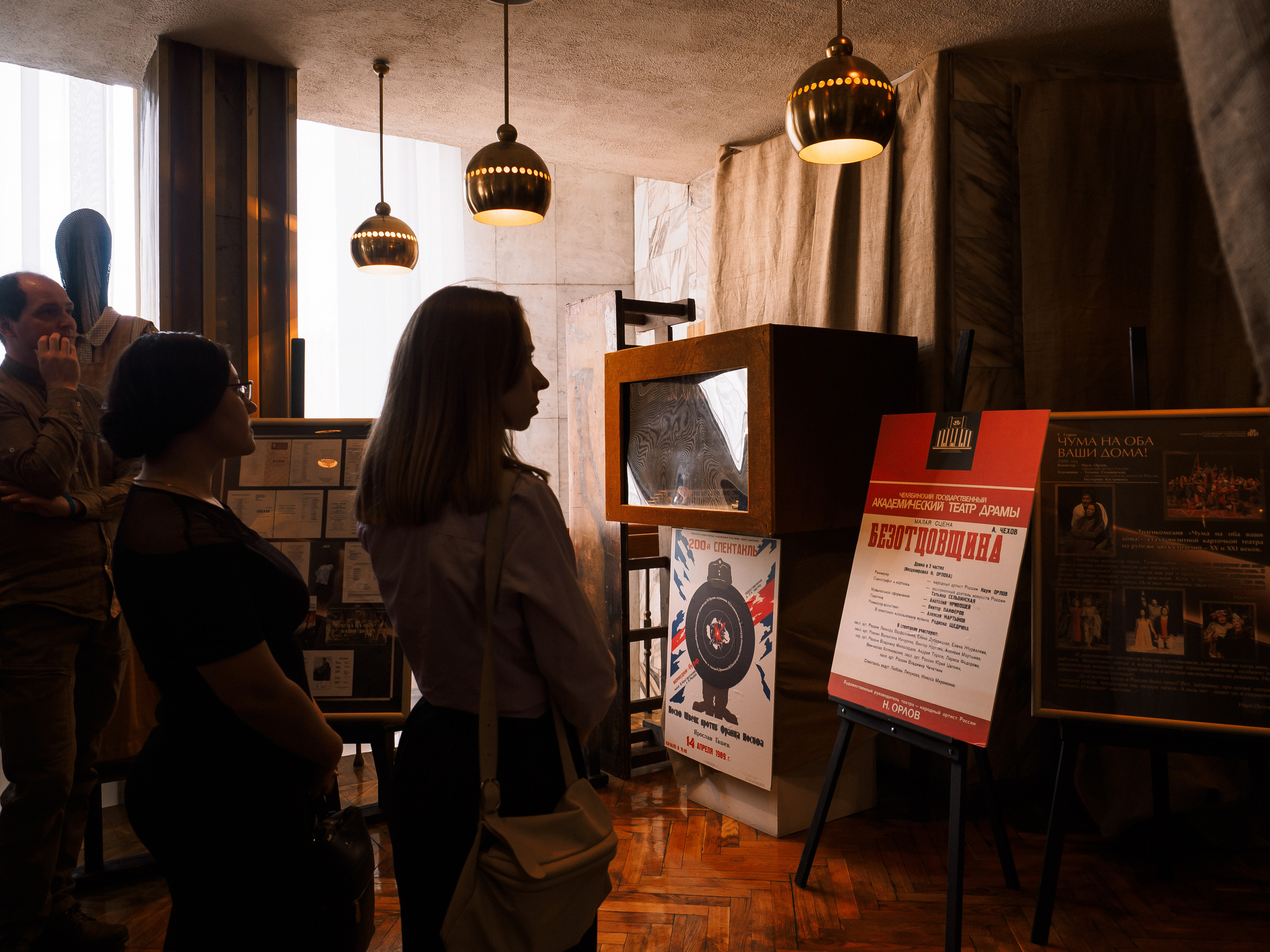 Экскурсия по Театру Драмы. Wedding and family photographer USA