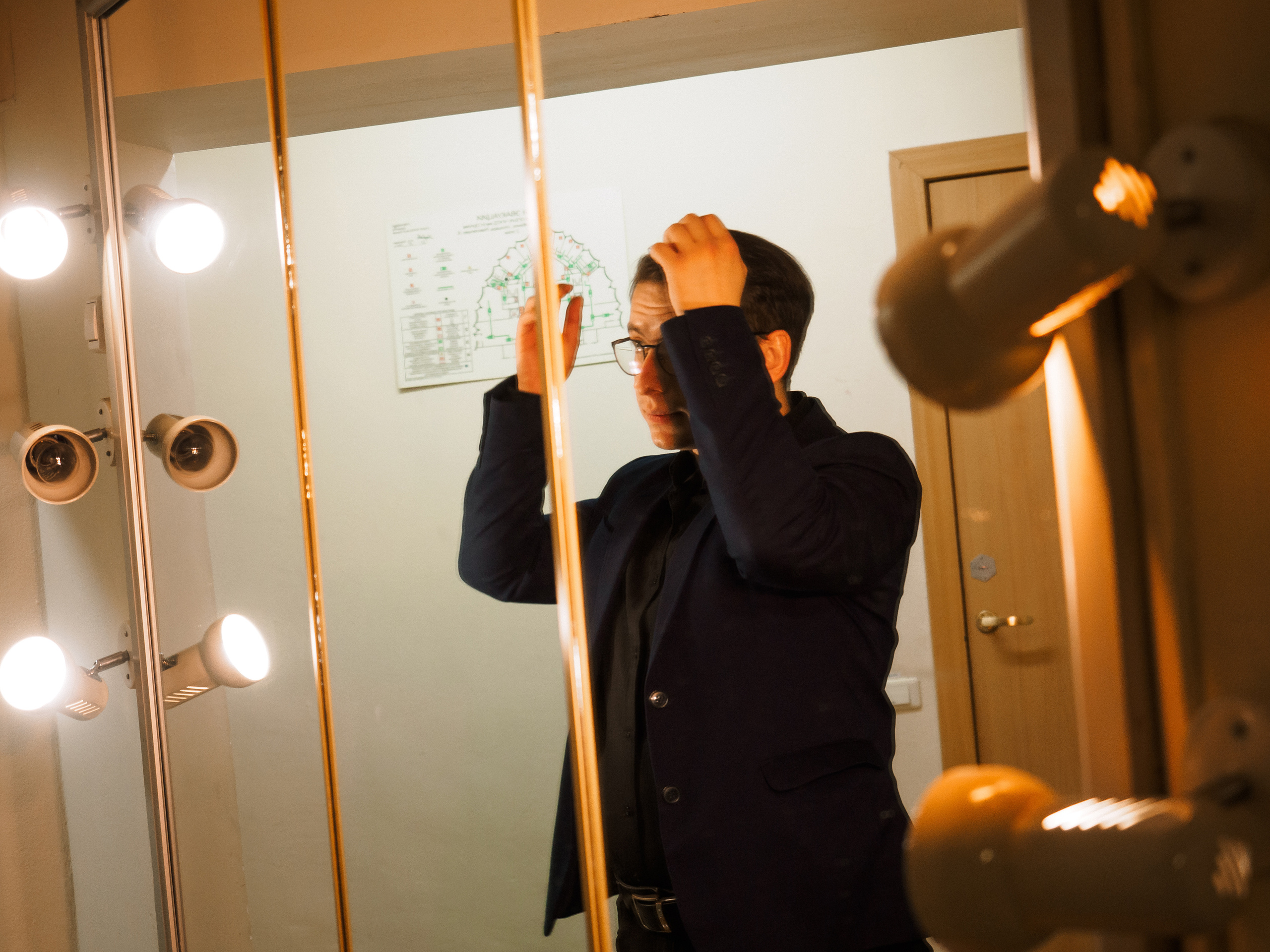 Экскурсия по Театру Драмы. Wedding and family photographer USA