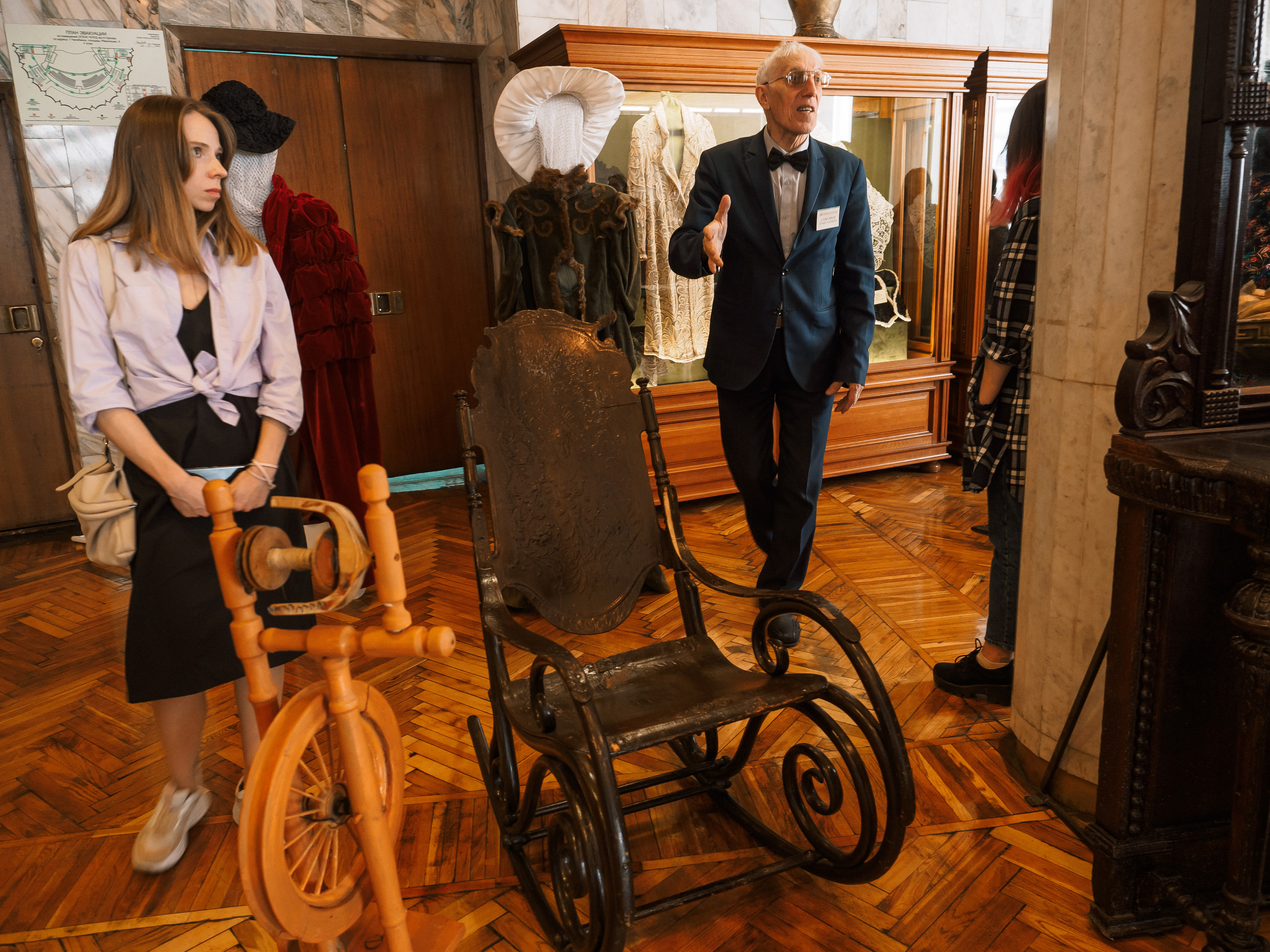 Экскурсия по Театру Драмы. Wedding and family photographer USA