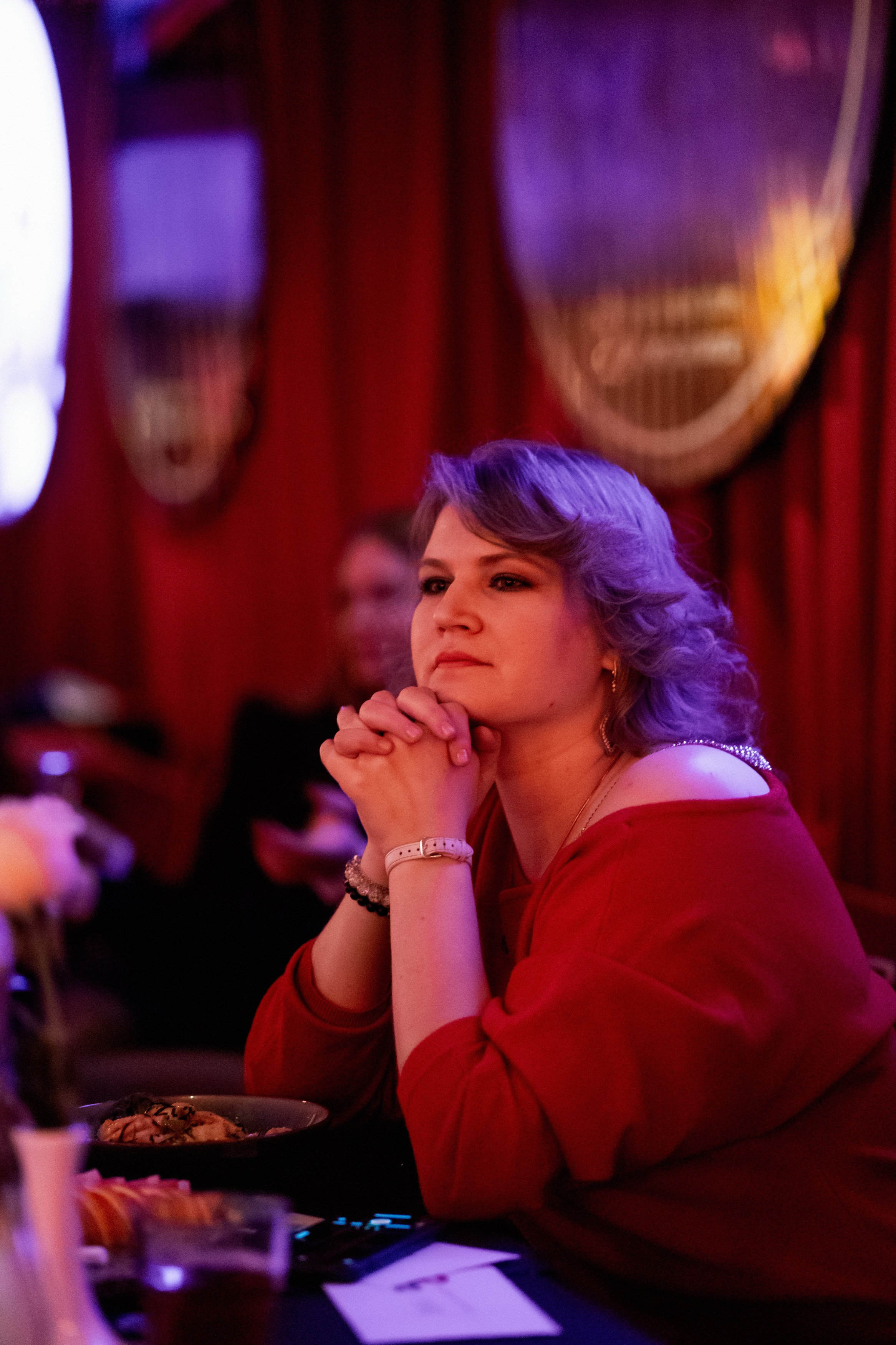 YANA URBAN: сольный концерт в «Анжелика Wineroom». СВОИ. ФОТООТЧЕТЫ-СОБЫТИЯ-МЕСТА