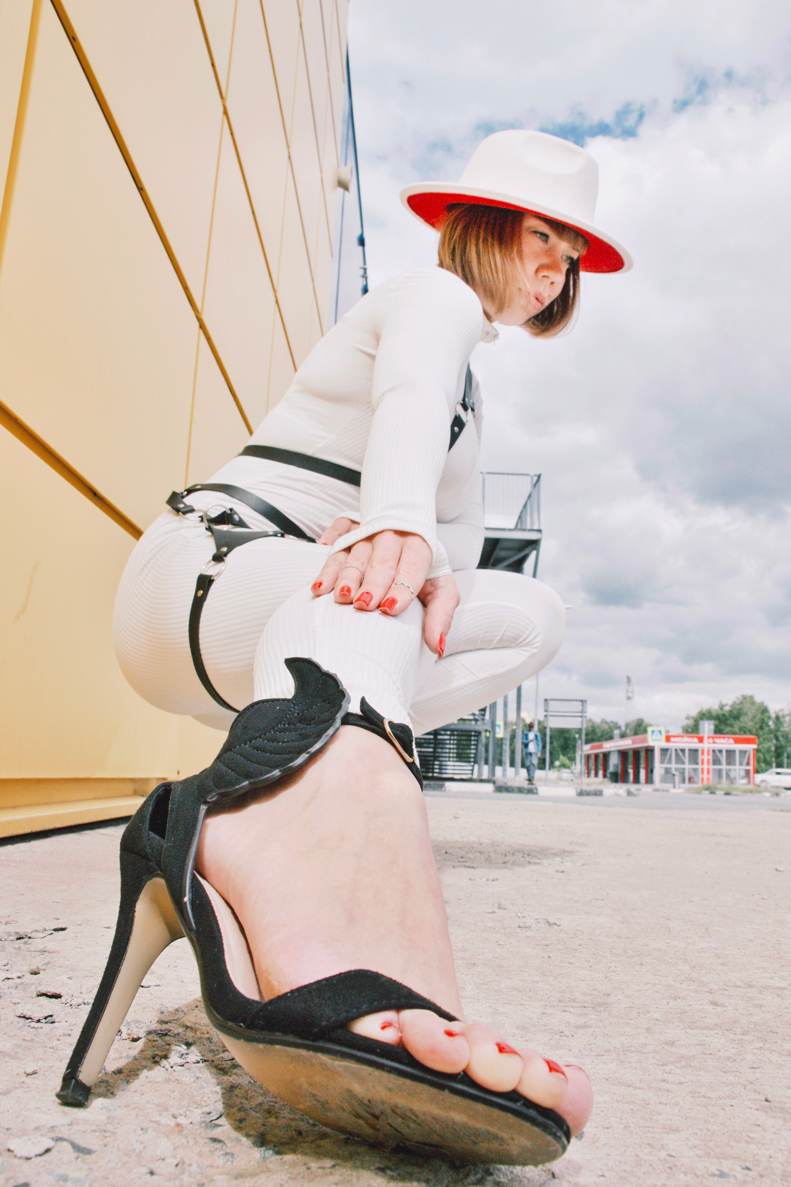 Юлия в Белом на парковке…. Творческая, семейная Фотосъемка ДоброДарова Елена Омск