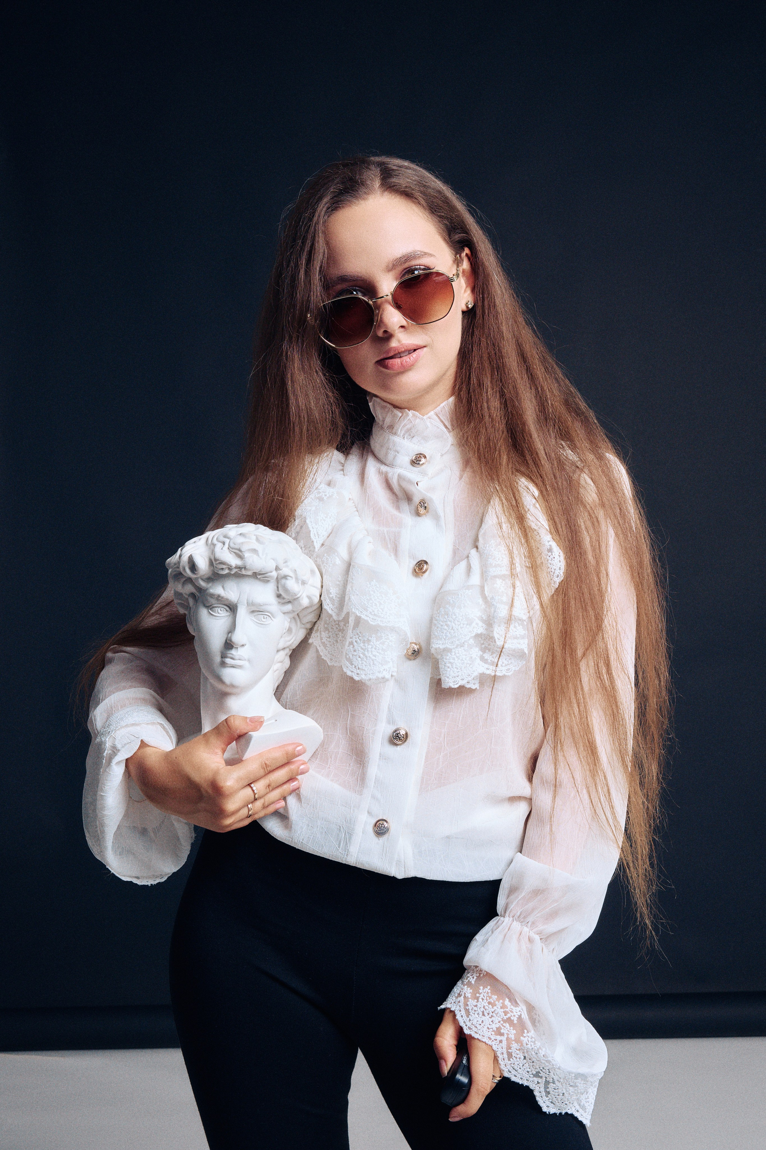 Фотостудия автопортрета Бенуа — Профессиональные фото без фотографа в СПб