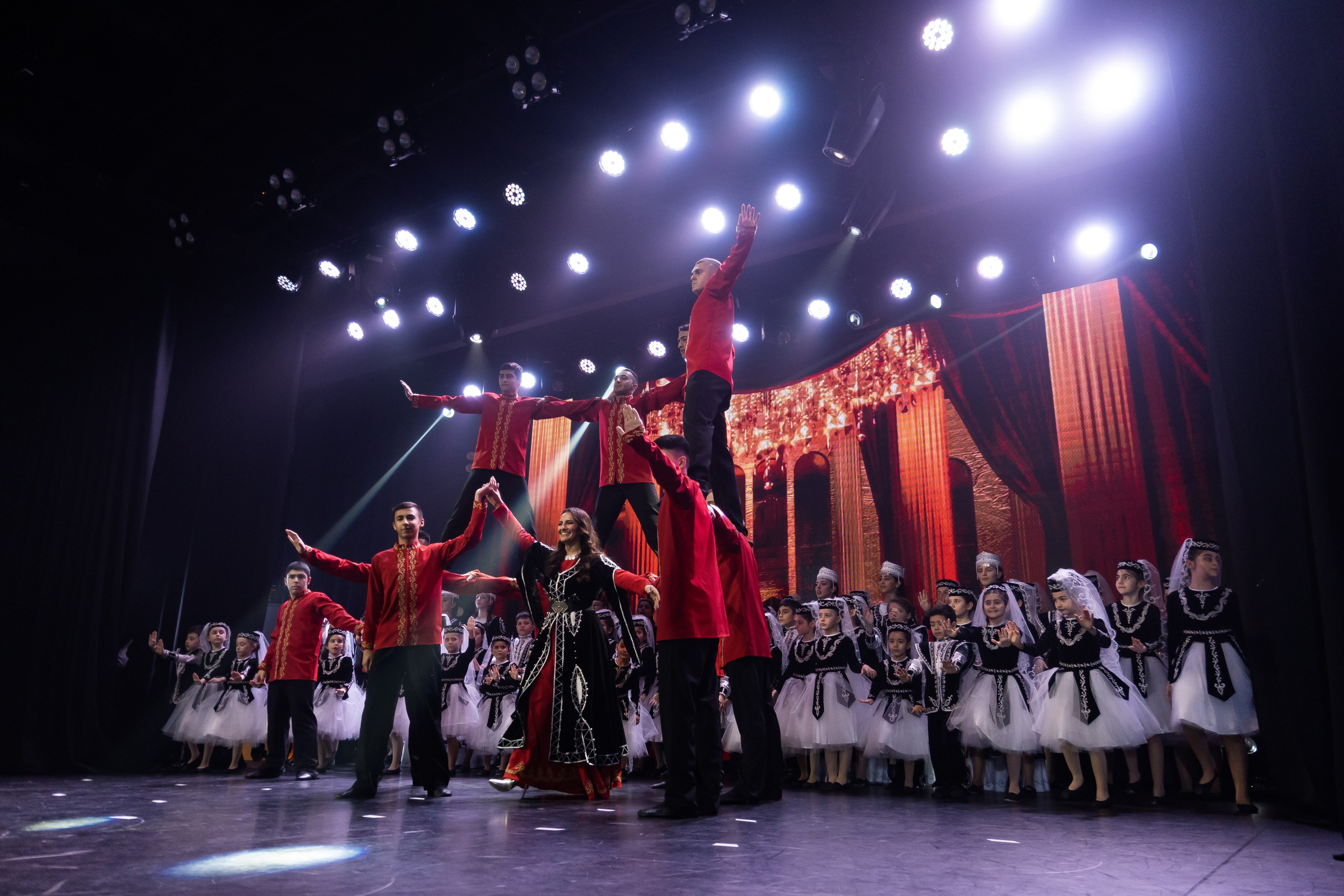 Фотосъемка сольного концерта в честь 18-летия Армстайл. Портретный и репортажный фотограф в Санкт-Петербурге | Валерия Кайряк