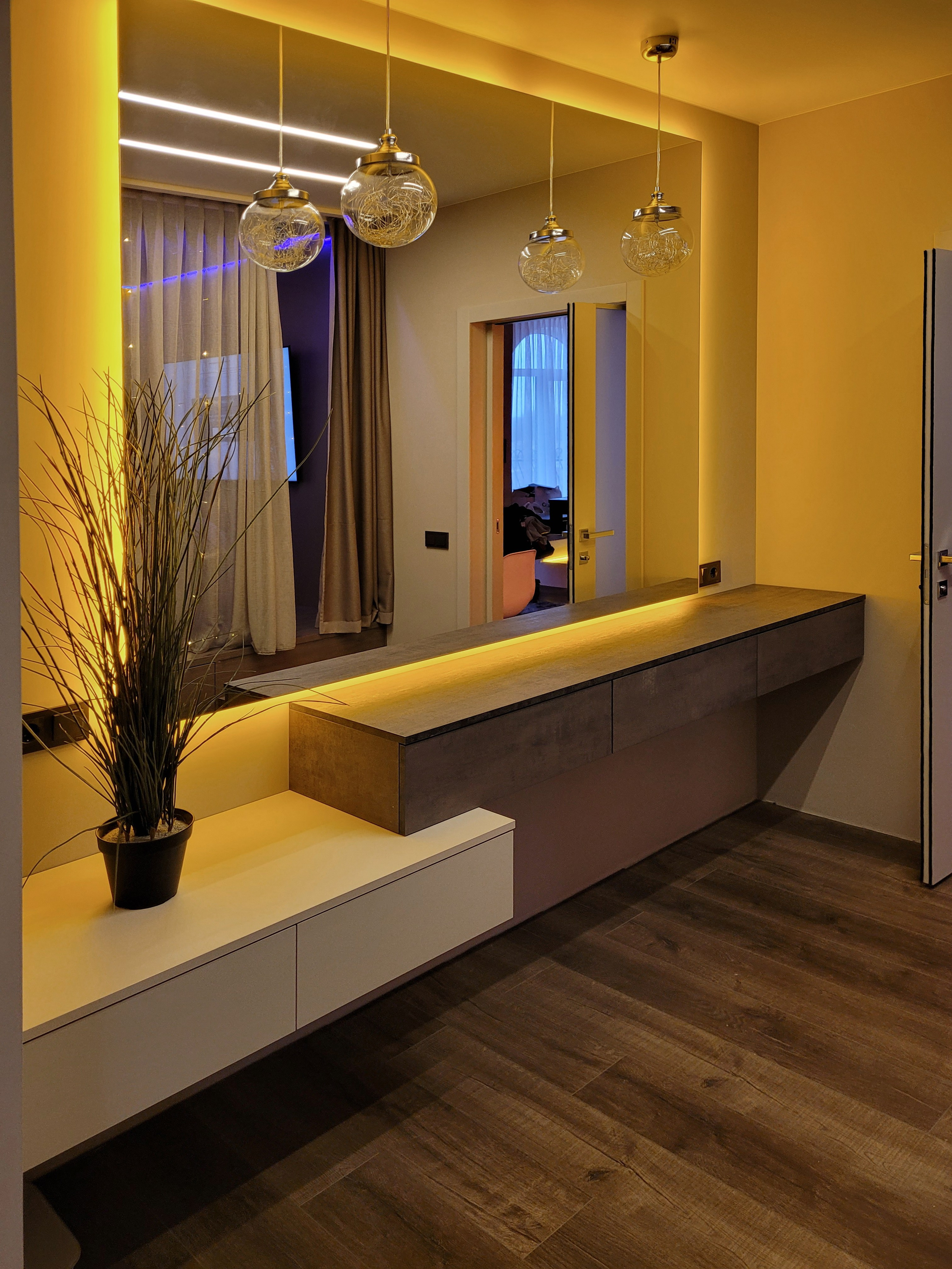 Спальни и гостиные. Мебель на заказ в Евпатории