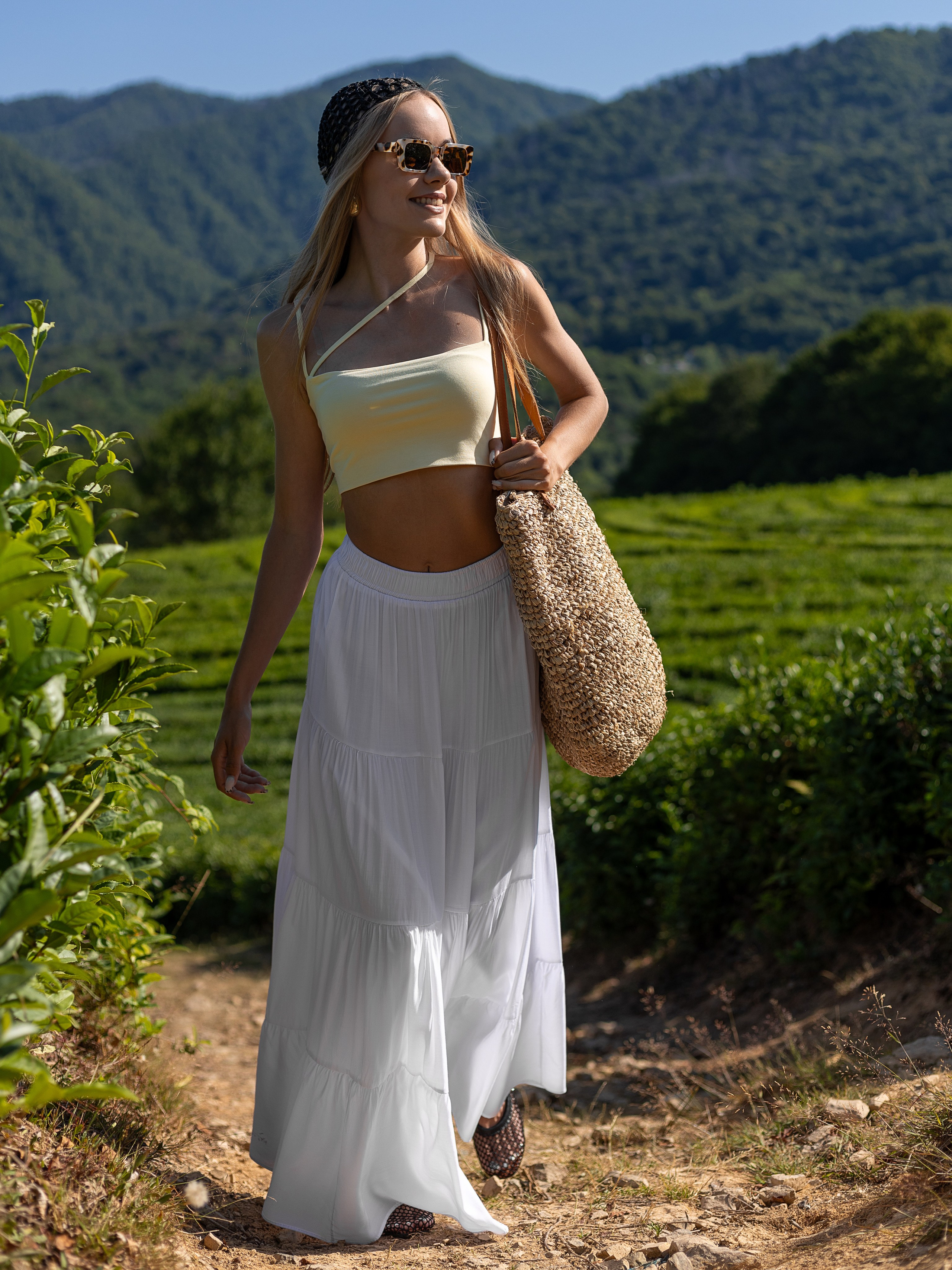 Чайные плантации. Стрит съемки для маркетплейсов в Сочи | ИИ контент | fashionprod