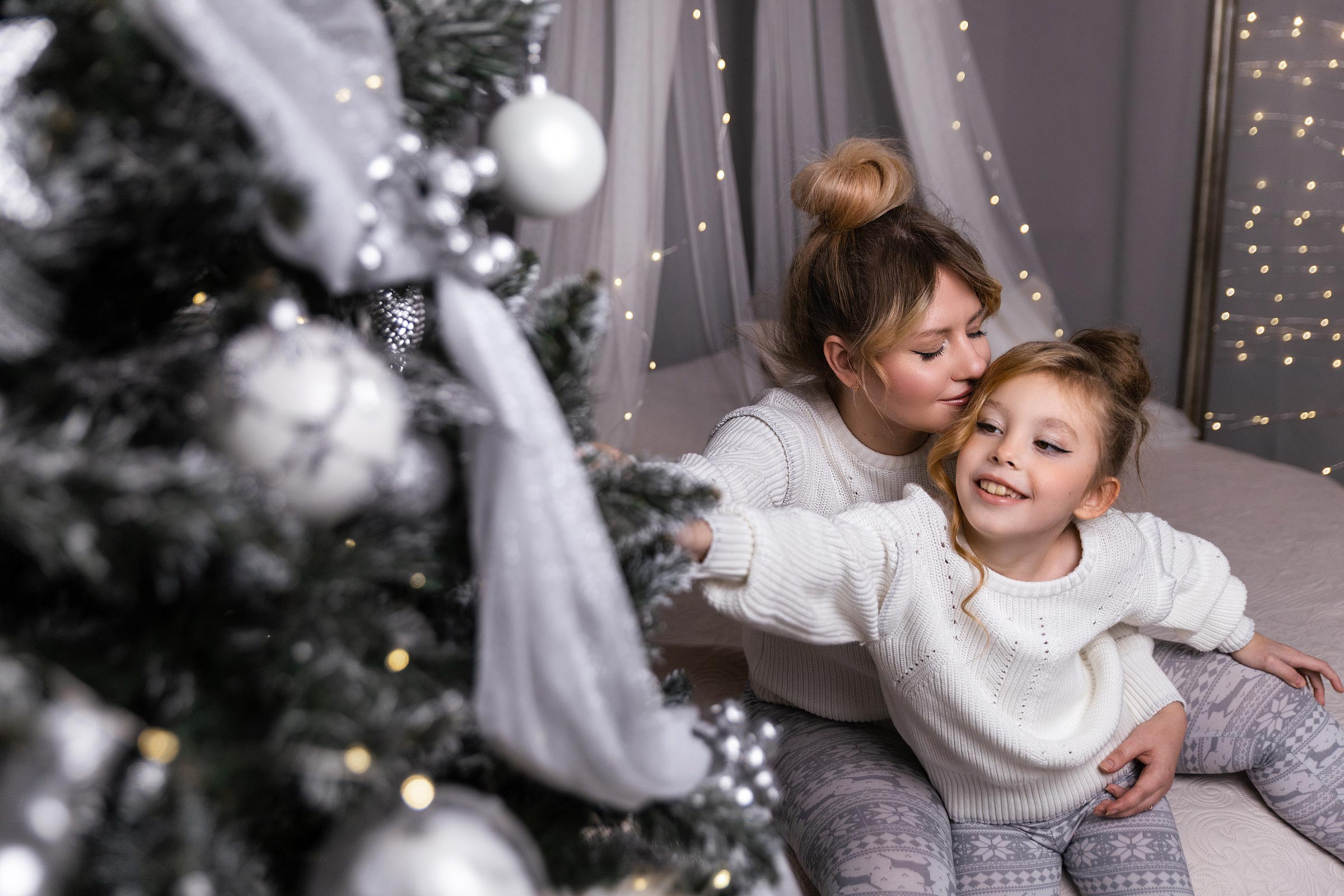 новогодняя фотосессия, лав стори, фотостудия Таганрог, новогодняя фотостудия , фотограф Таганрог, фотограф Ростов, новый год 2025, новогодняя фотосессия, семейная фотосессия, арт фотограф, фотограф, Новогодняя фотосессия Таганрог Семейная новогодняя фотосессия ТаганрогLove story Таганрог Новый год Новогодняя фотосессия Ростов-на-Дону Арт-фотосессия Новый год Таганрог Профессиональный фотограф Таганрог Фотостудия для новогодней фотосессии Таганрог Фотосъемка Новый год 2025 Таганрог Запись на новогоднюю фотосессию Таганрог Лучший фотограф Таганрог Праздничная фотосессия Таганрог Новогодние фотосессии в фотостудии Таганрог Романтическая фотосессия Новый год Таганрог Фотограф на Новый год Ростов Семейный фотограф Таганрог