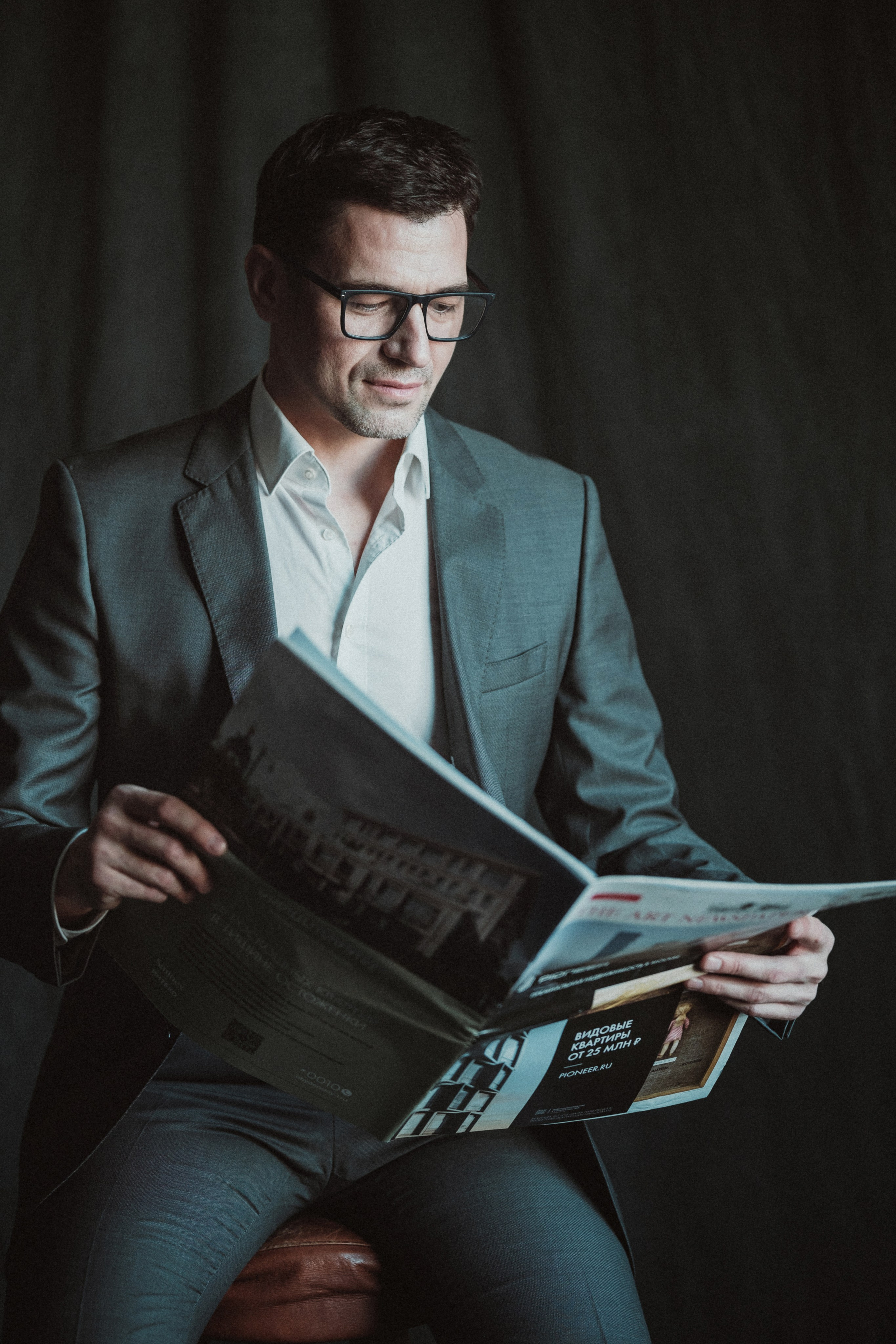 Фотограф Михаил Гуляев. Фотосессия в Новосибирске. Фотосессия в студии.