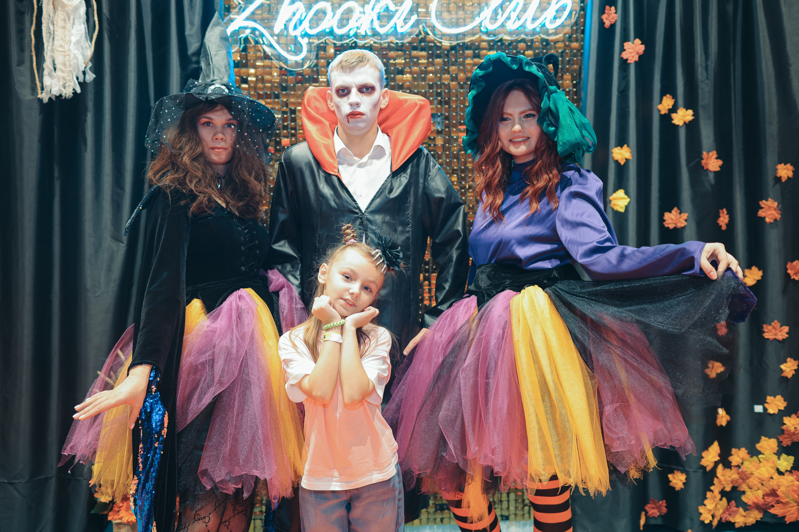 02.11 Halloween в Zhooki Park. Команда специалистов в мире фотографии и видео. Детский фотограф, семейный фотограф