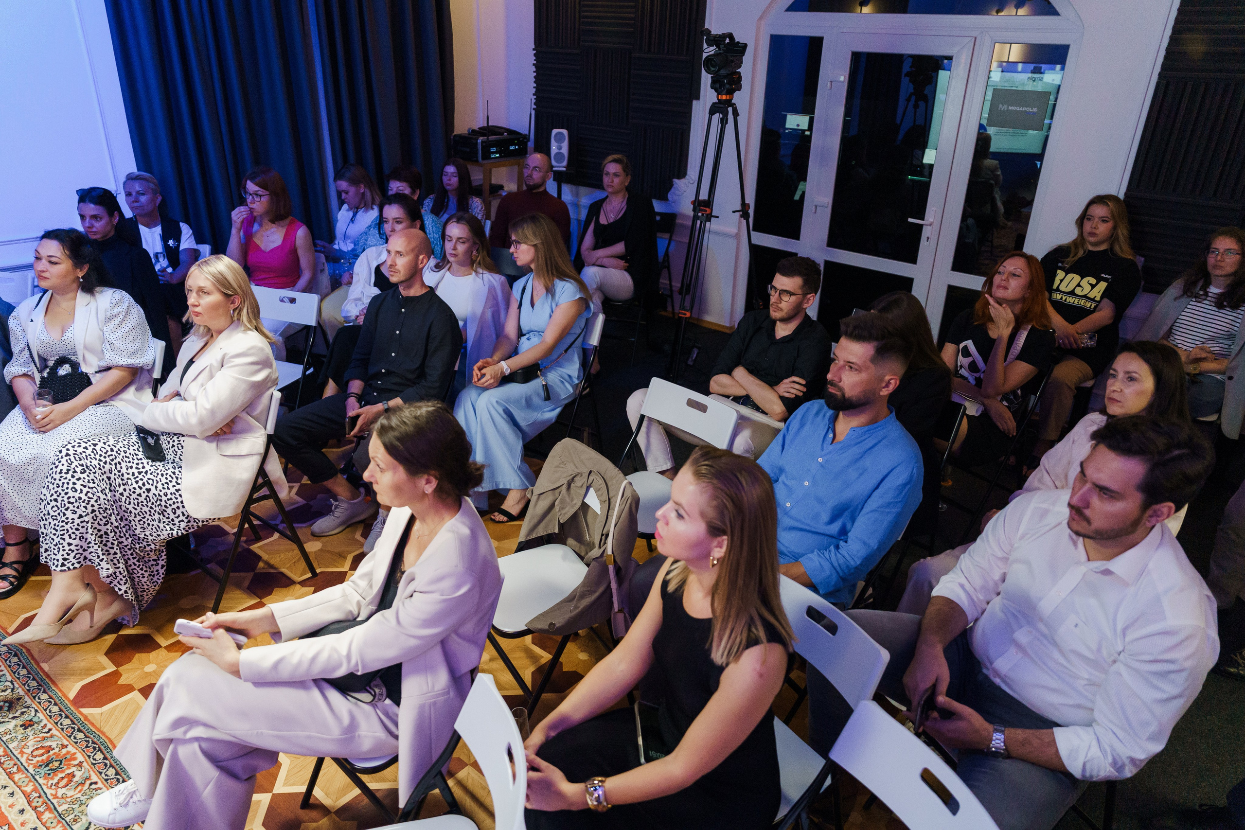 МЕДИА СЕКРЕТЫ на крыше. Свадебный фотограф в Москве и Подмосковье Виктор Одинцов