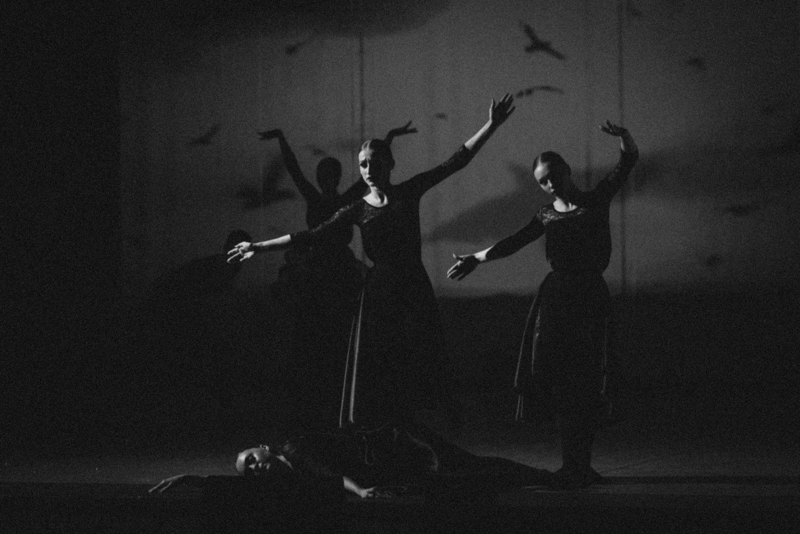 Танец — это язык, которым говорят тела, когда словам уже тесно