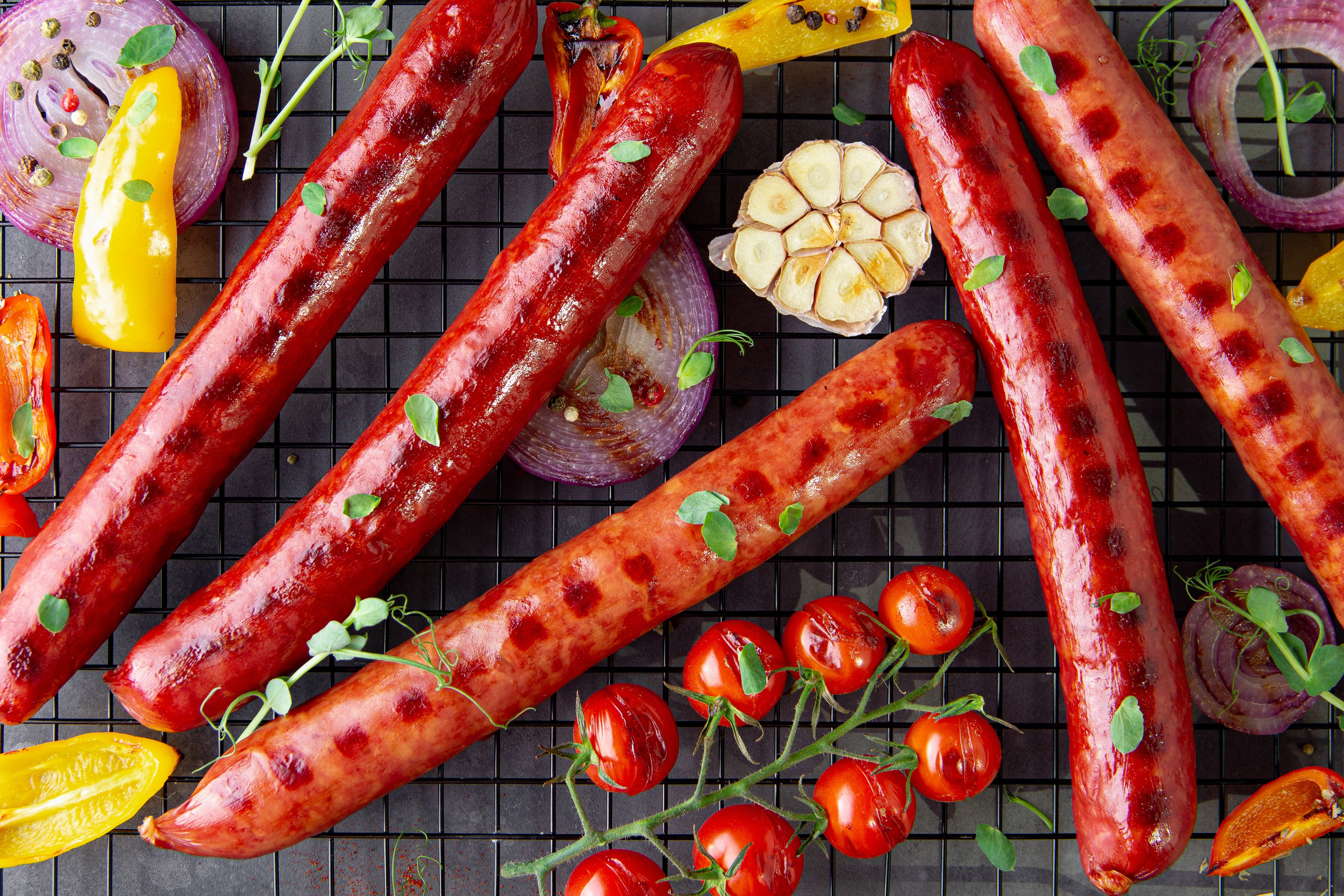 Фуд съемка колбас «БАХРУШИНЪ». Предметный фотограф Москва | Фуд-фотограф в Москве Елизавета Елизарова