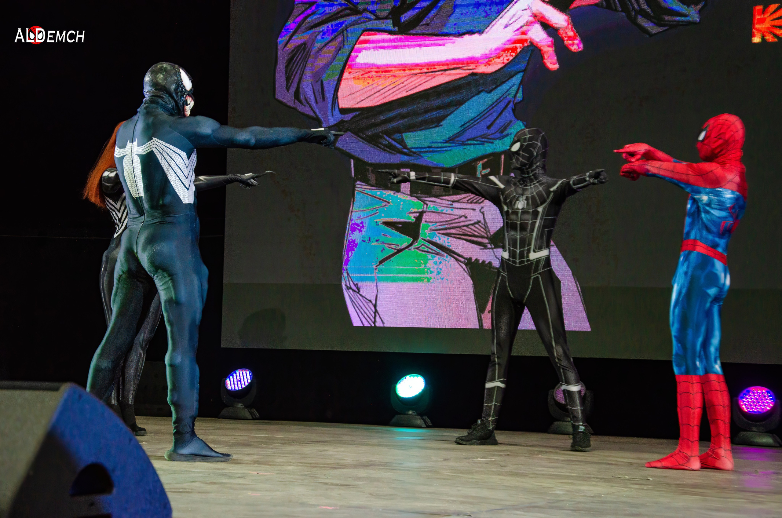 Марвел комикс картинки персонажей и косплей фото в России