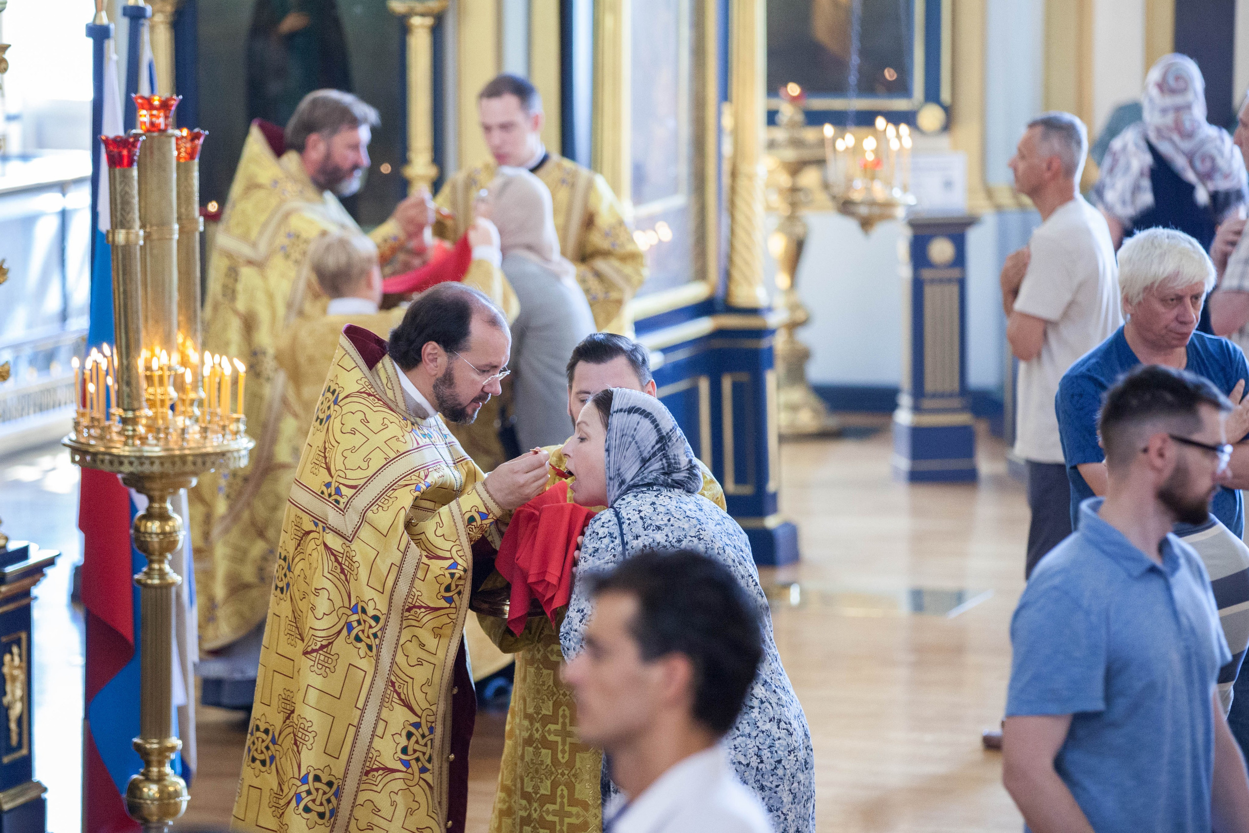 МИТРОПОЛИТ ВАРСОНОФИЙ СОВЕРШИЛ БОЖЕСТВЕННУЮ ЛИТУРГИЮ В НИКОЛО-БОГОЯВЛЕНСКОМ СОБОРЕ. НИКОЛО-БОГОЯВЛЕНСКИЙ МОРСКОЙ СОБОР