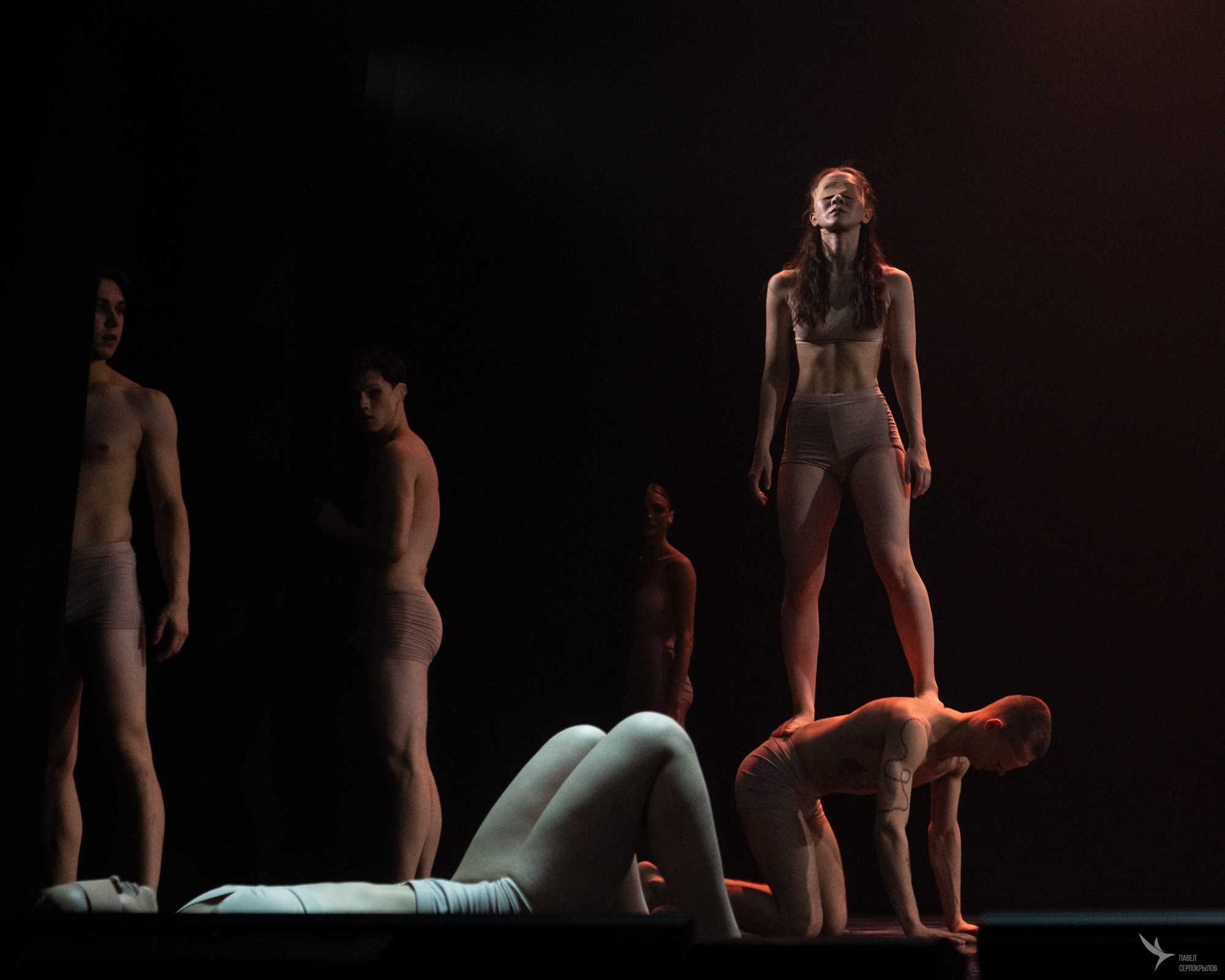 Пластический спектакль команды СЕВЕР «Голос ветра. Молчание мрамора». Репортажный фотограф в Казани Павел Серпокрылов