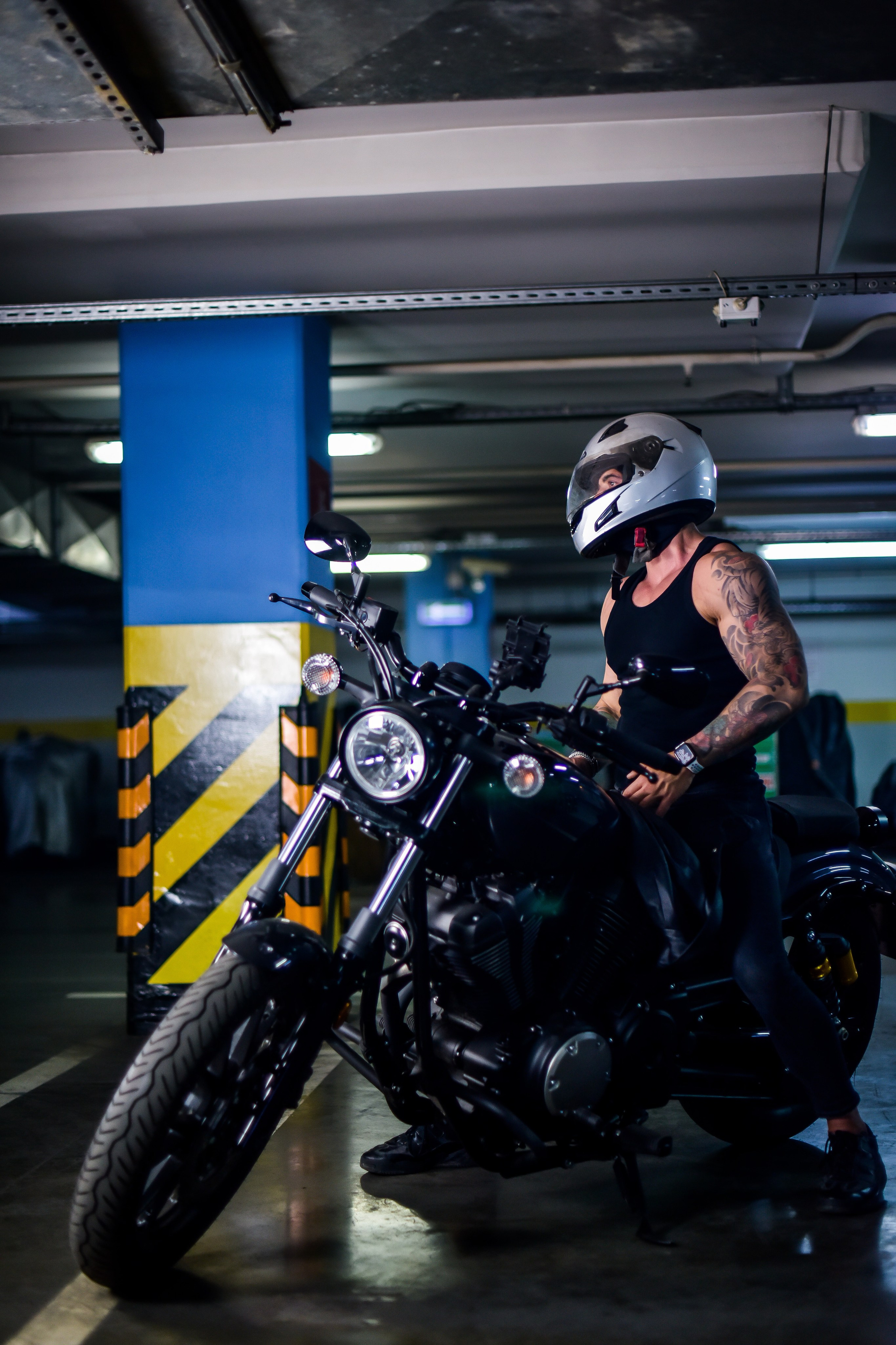 MOTO_KIRILL. Фотограф для бизнесконтента, репортажей и семейного альбома в Москве