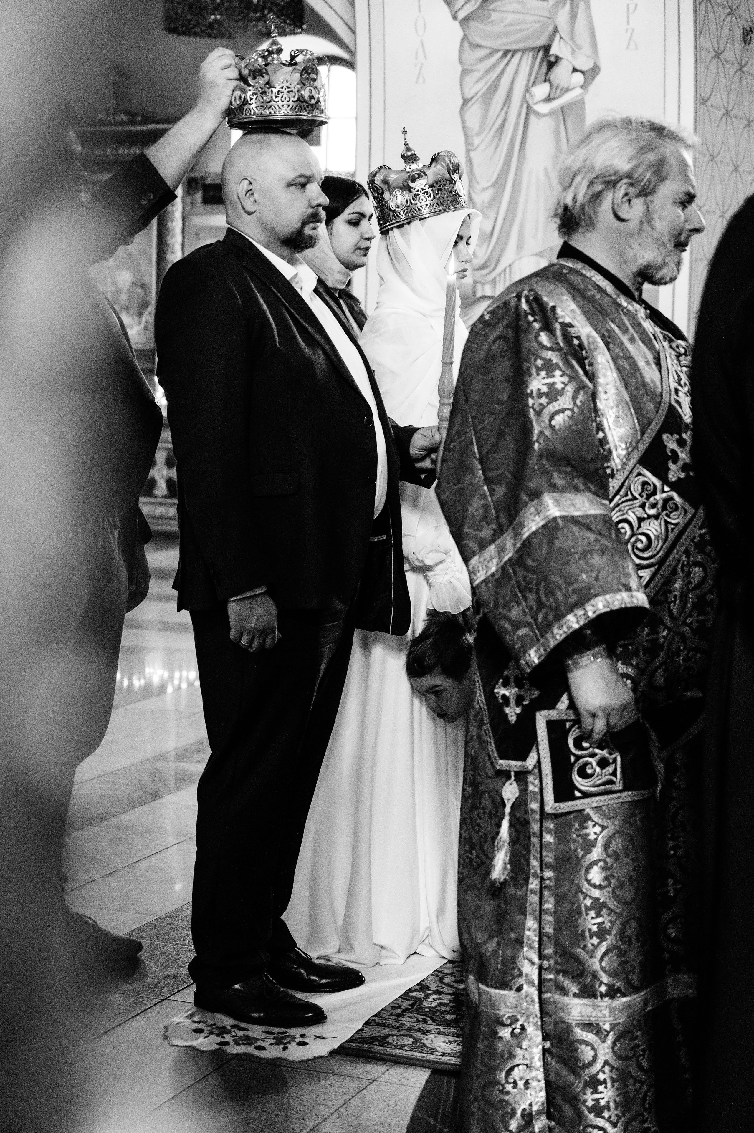 Стоимость крещения. Профессиональный фотограф беременности в СПБ. Стильные фотосессии беременности в стиле минимализм и классическая фотография