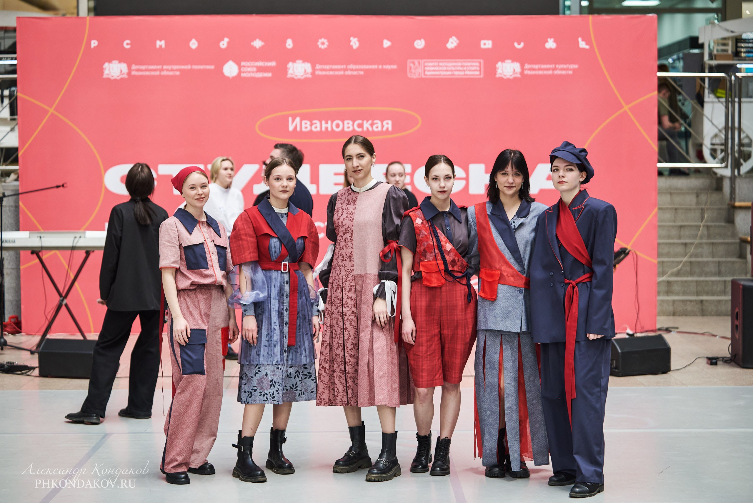 Открытие студенческой весны 2024 в г. Иваново. Фотограф в Иваново: Каталожная съемка одежды и постельного белья, Wildberries