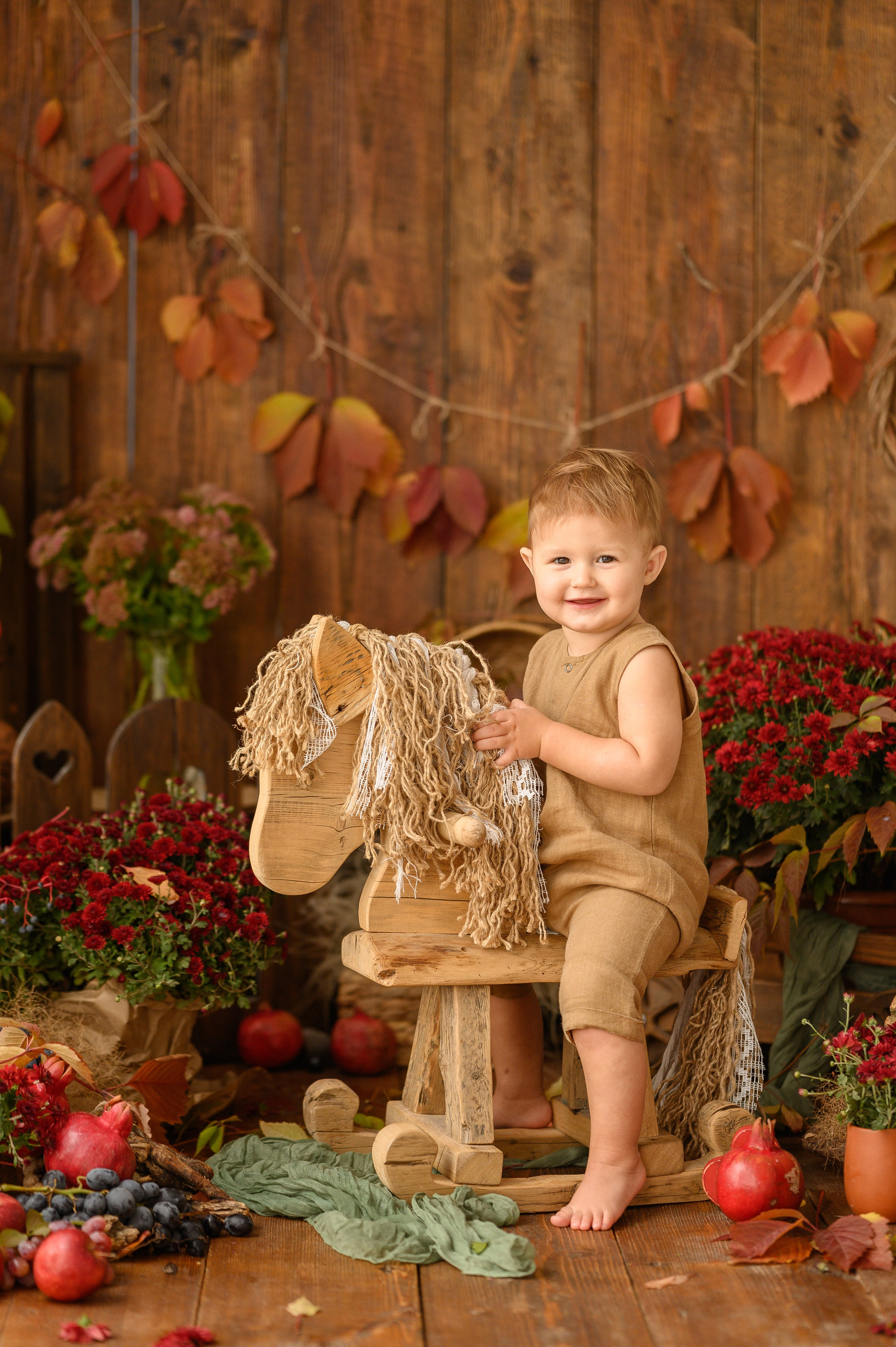 Коля и гранаты-виноград. Детский и семейный фотограф Ирина Гладких