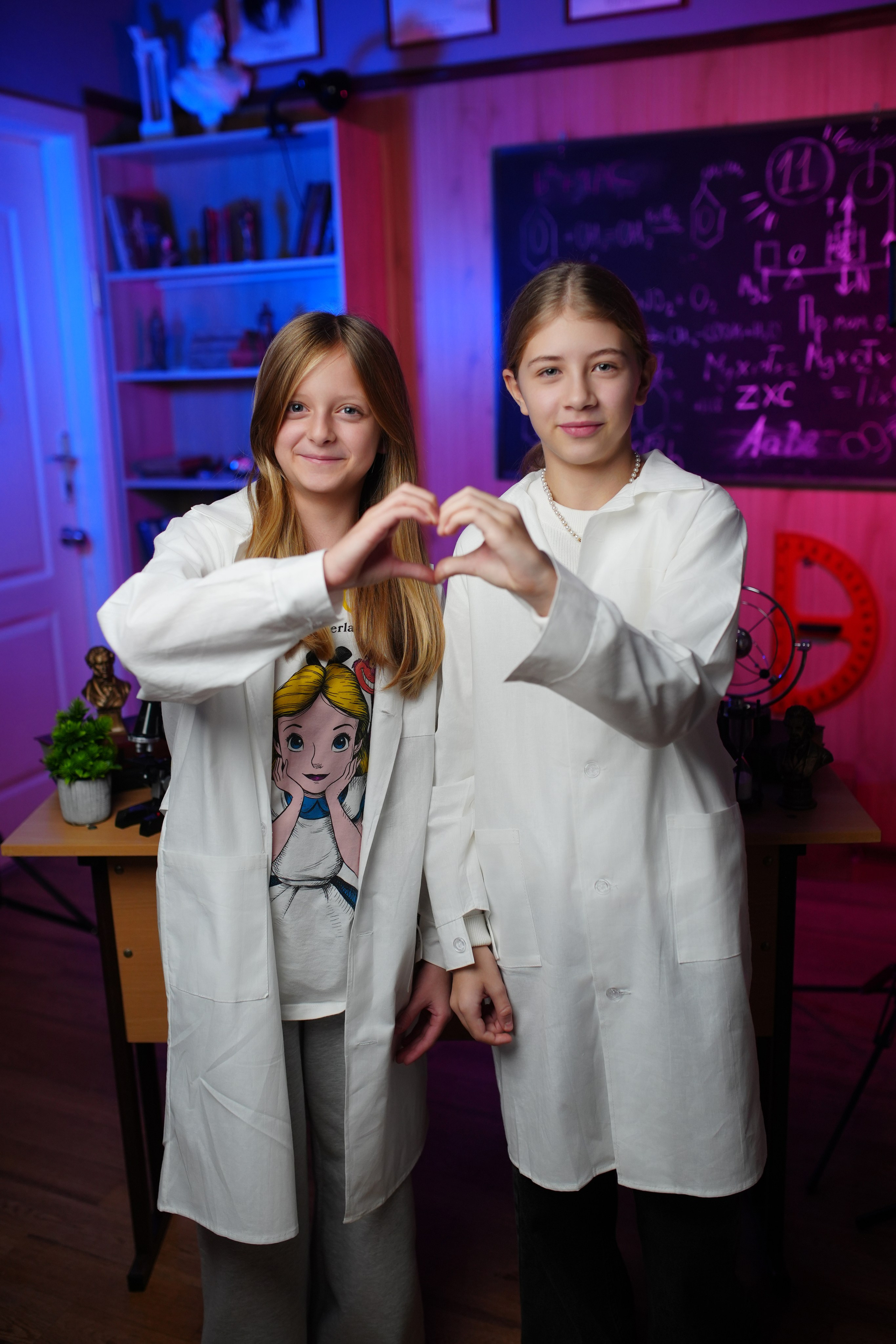 Фотосессия в стиле «Химики». GOTRA — выпускные альбомы в Тюмени