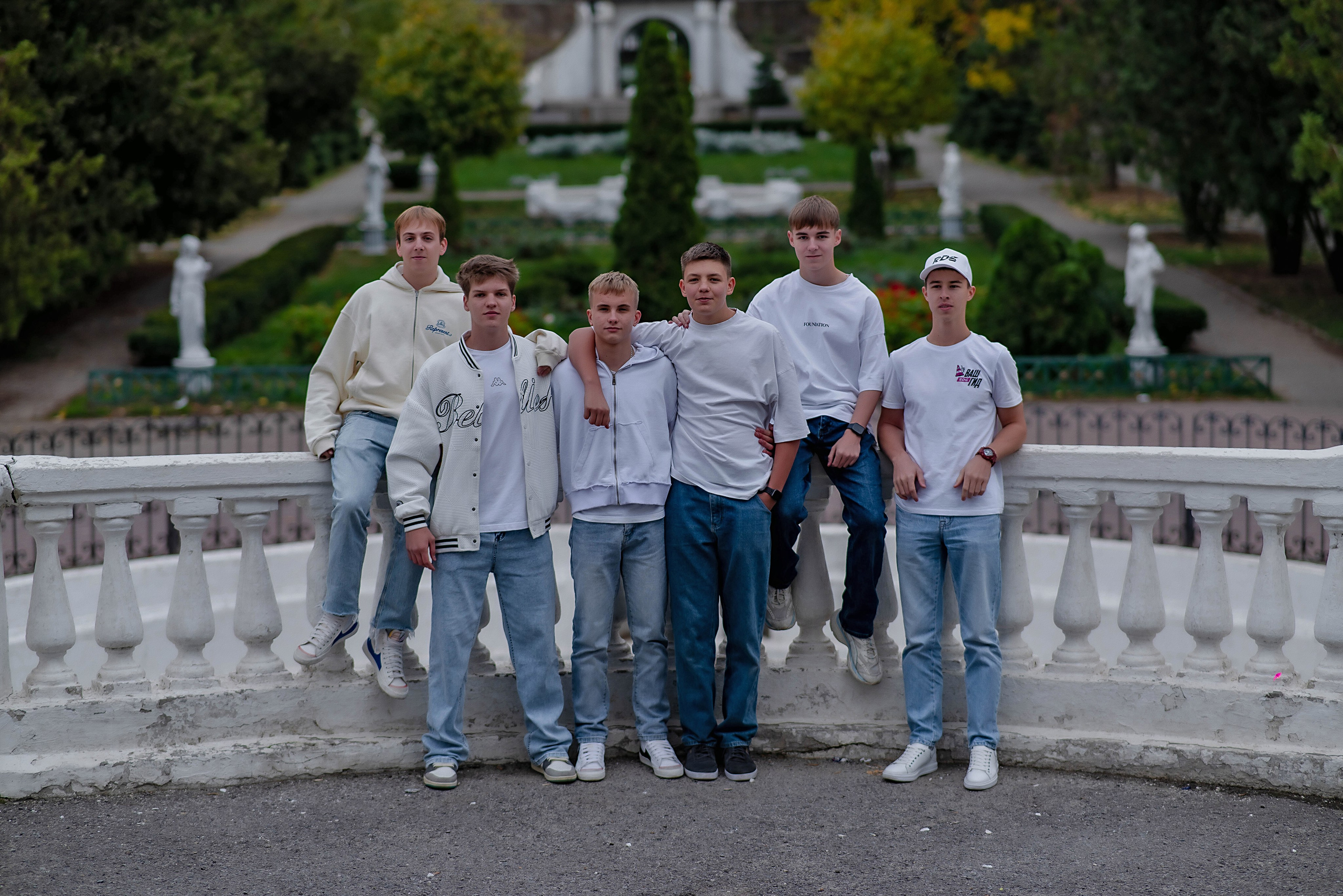 Выпускные (школьные) альбомы (книги) в Ростове-на-Дону. Современные Выпускные Альбомы в Ростове-на-Дону