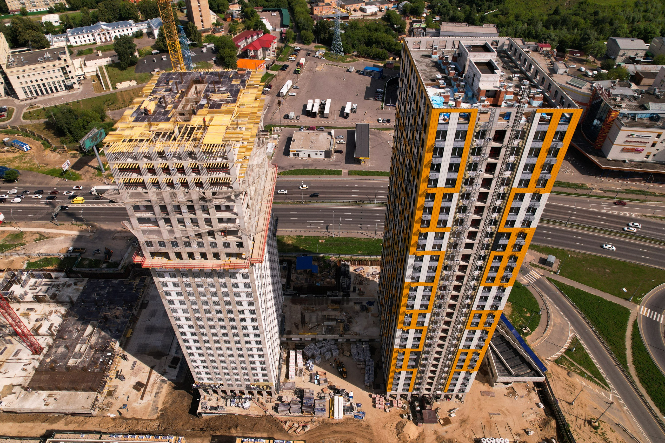 Архитектура и недвижимость. Ход строительства. Съемка с дрона. Профессиональное решение для частных лиц и бизнеса