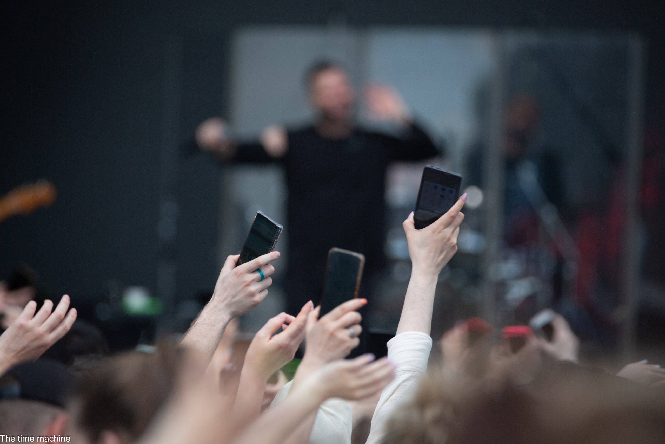 Концерт певца Ираклия Veer Mall 31.05.25. Фотограф для маркетплейсов Михаил Бове